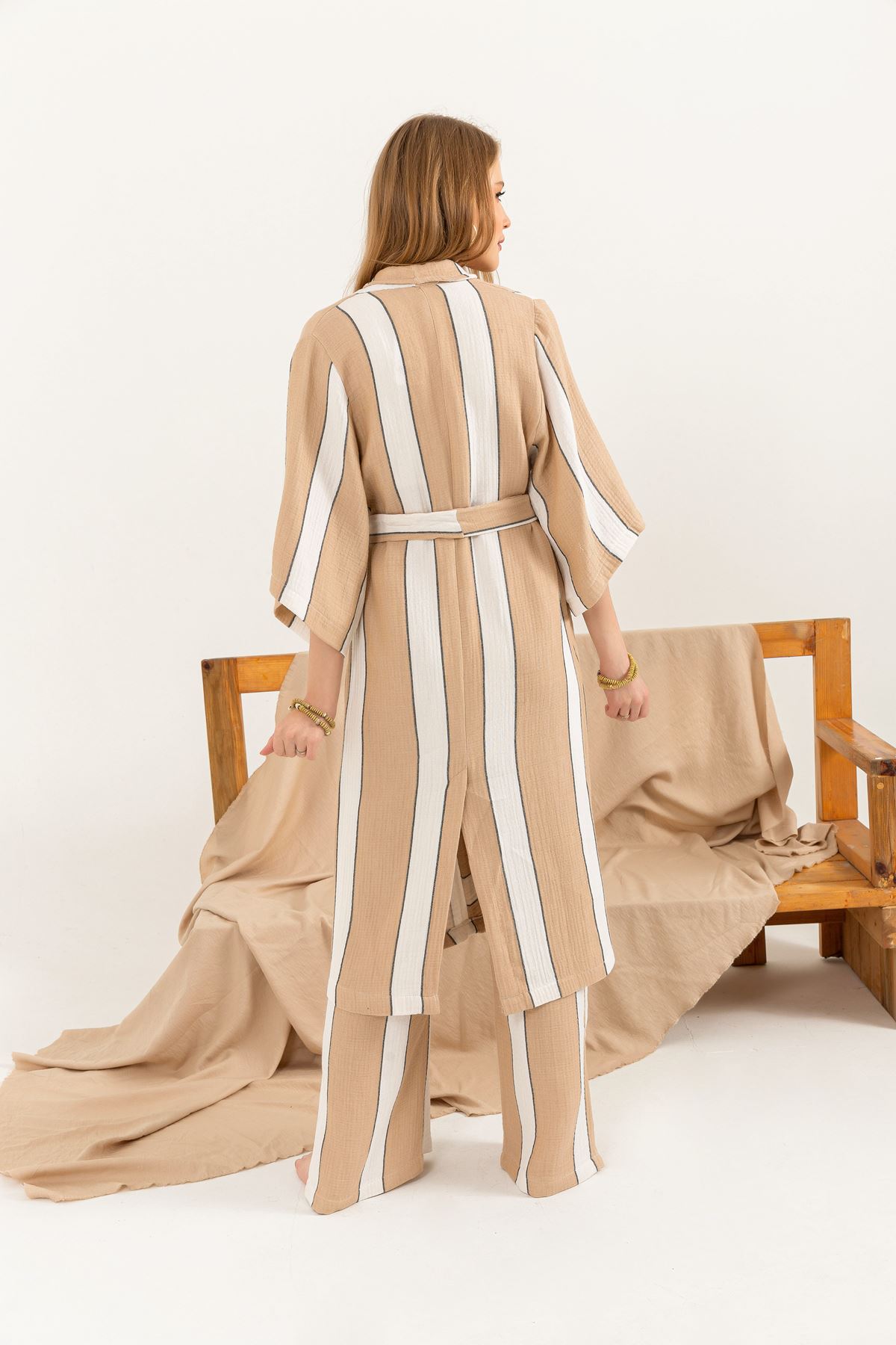 Muslin Fabric Shawl Collar Comfy Striped Women Kimono-Camel Brown