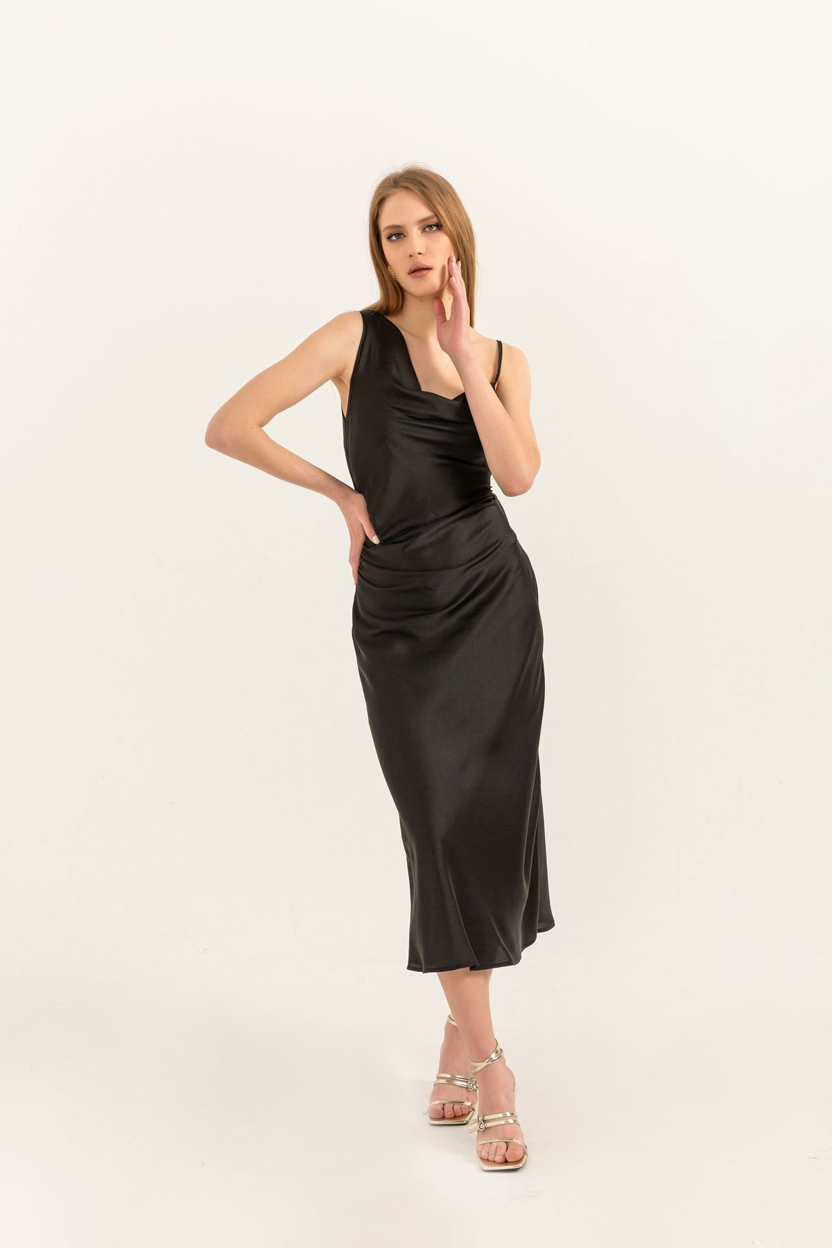 Saten Kumaş Askılı Degaje Yakalı Kadın Elbise-Siyah