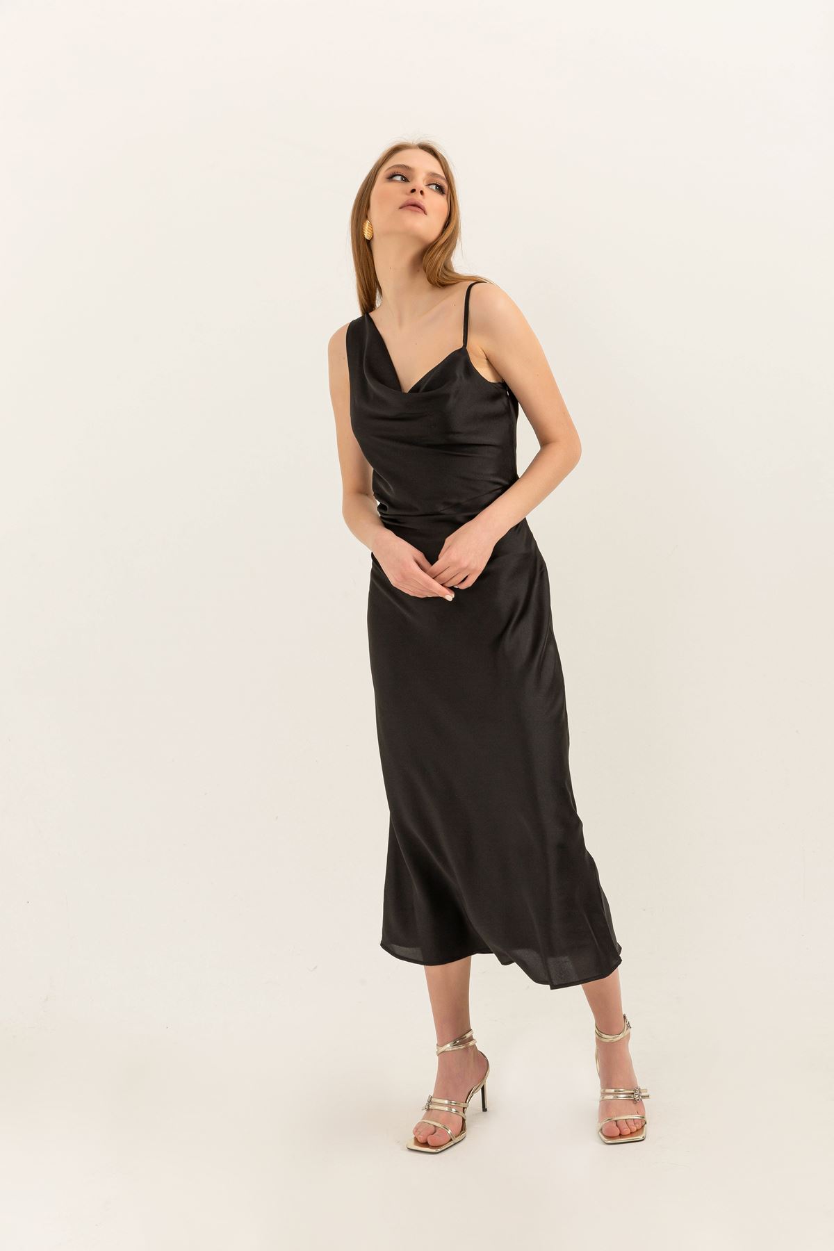 Saten Kumaş Askılı Degaje Yakalı Kadın Elbise-Siyah
