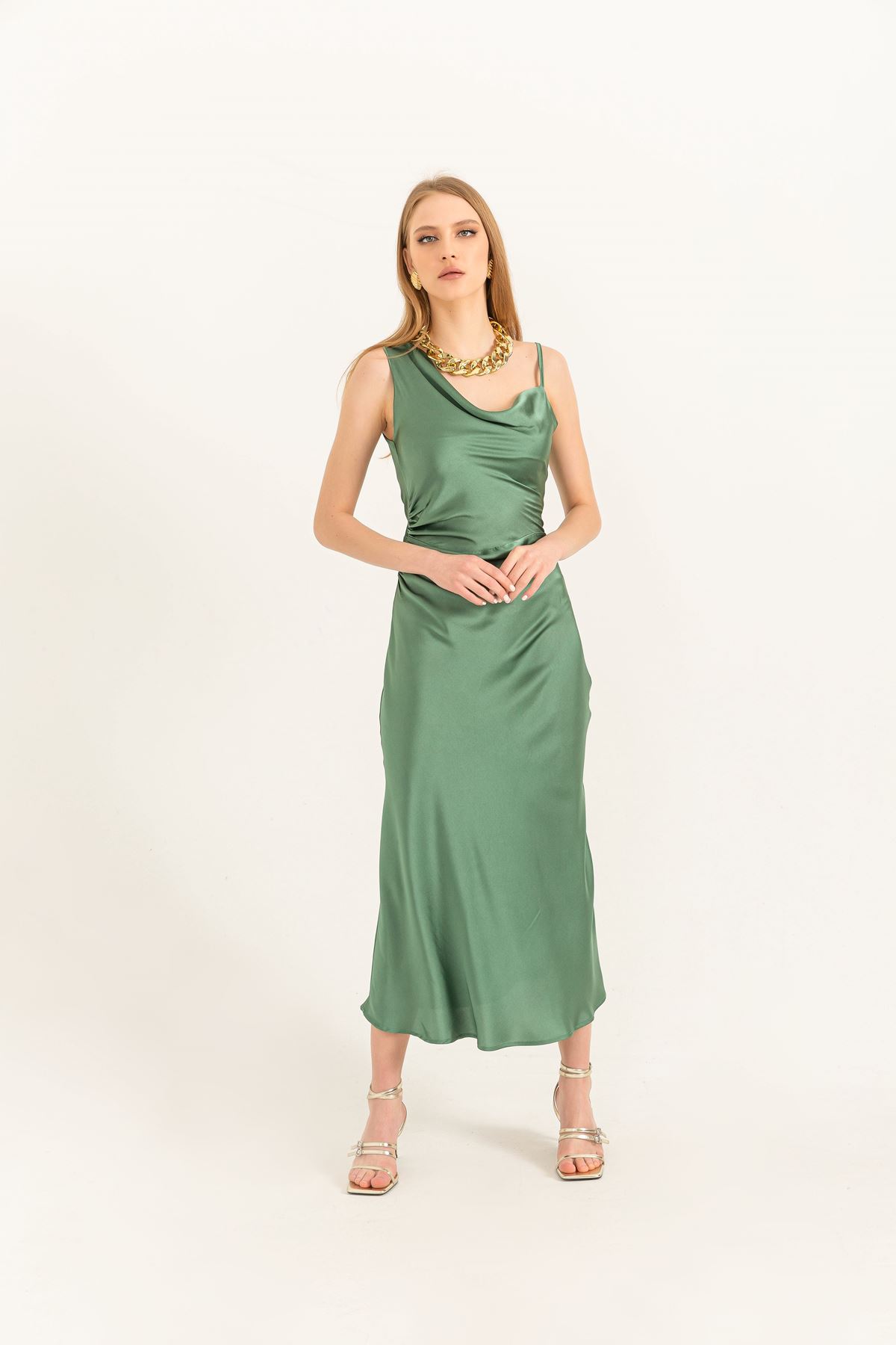 Saten Kumaş Askılı Degaje Yakalı Kadın Elbise-Yeşil