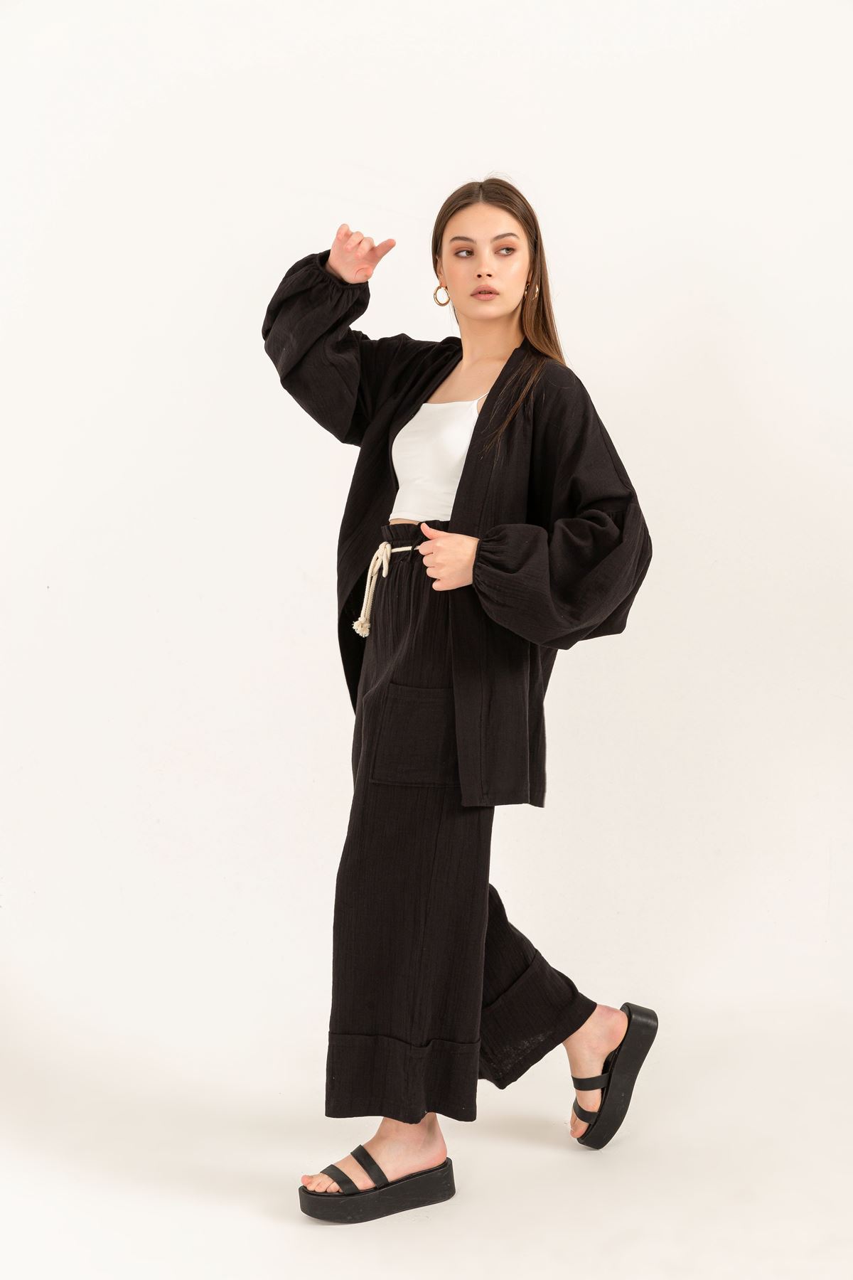 Müslin Kumaş Balon Kollu Rahat Kalıp Kadın Kimono-Siyah