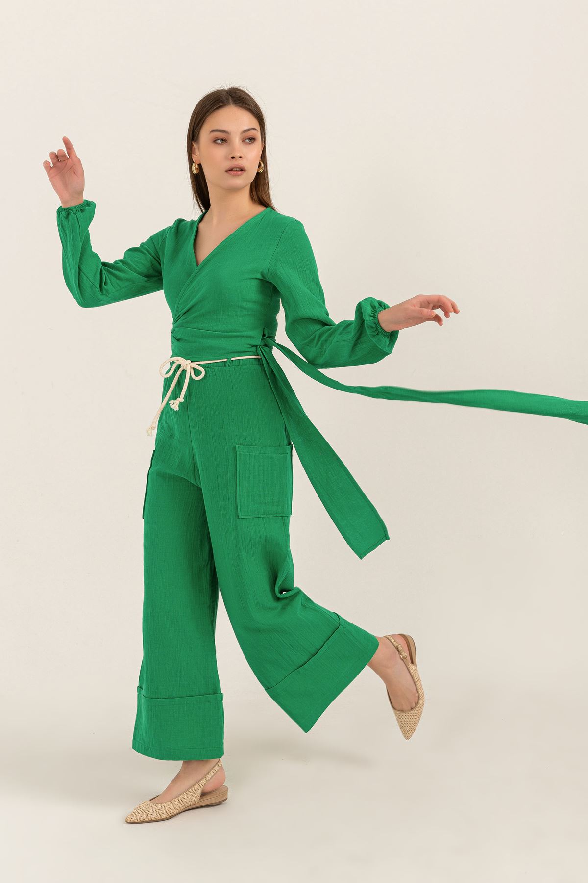 Muslin Fabric Long Sleeve Tied Crop-Green