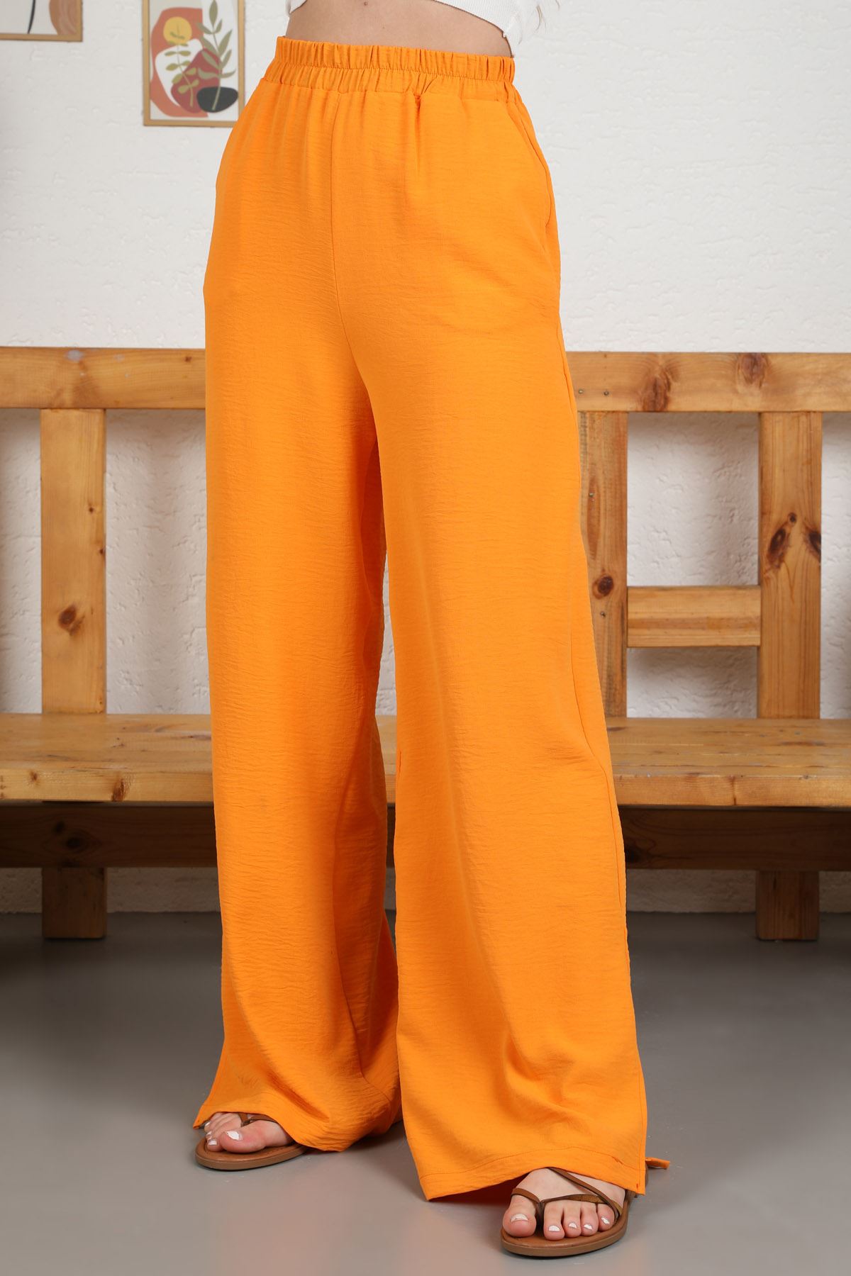 İthal Aerobin Kumaş Bol Kalıp Yırtmaç Detaylı Kadın Pantolon-Oranj