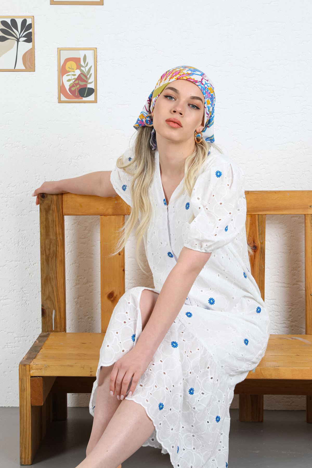 Brode Kumaş Nakış İşlemeli Kadın Elbise-Saks