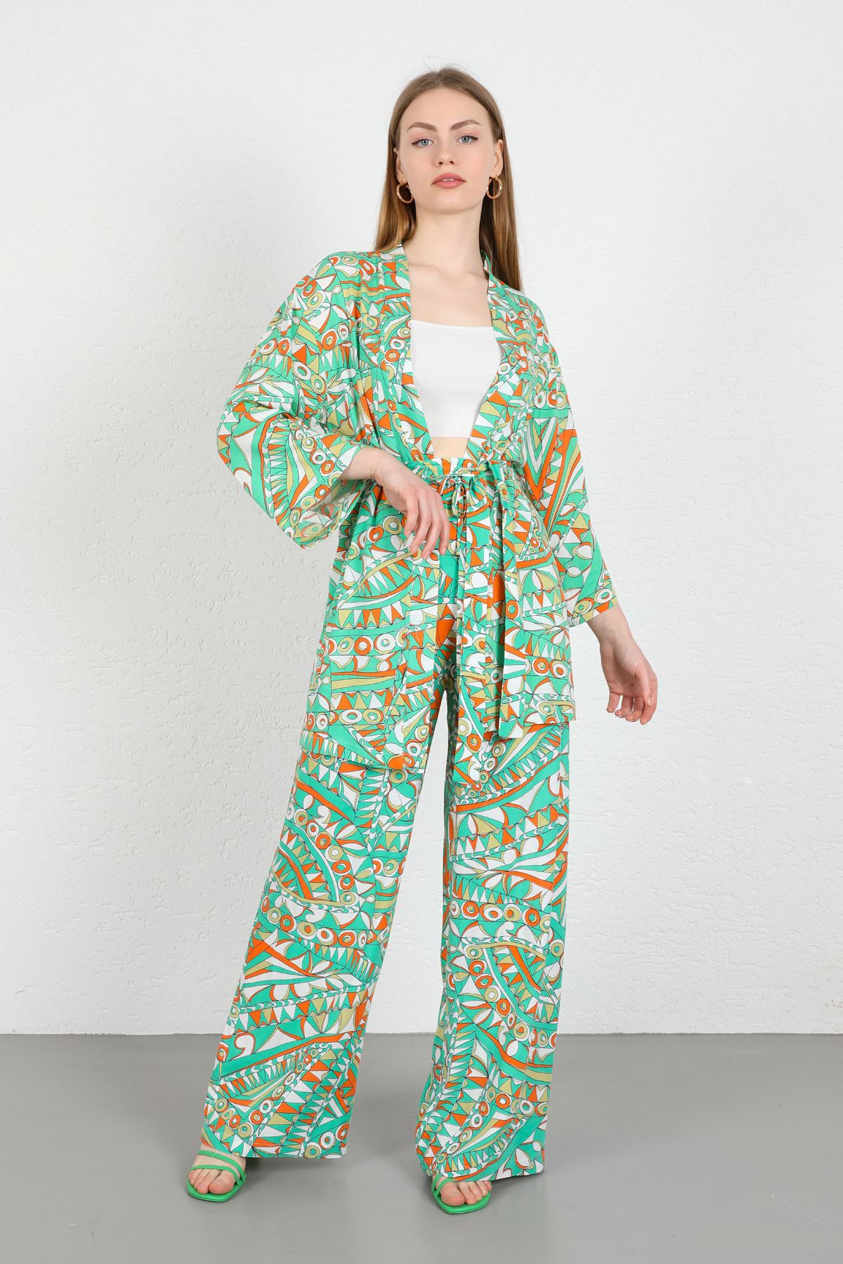 Viscon Fabric Geometric Pattern Women Kimono-Green