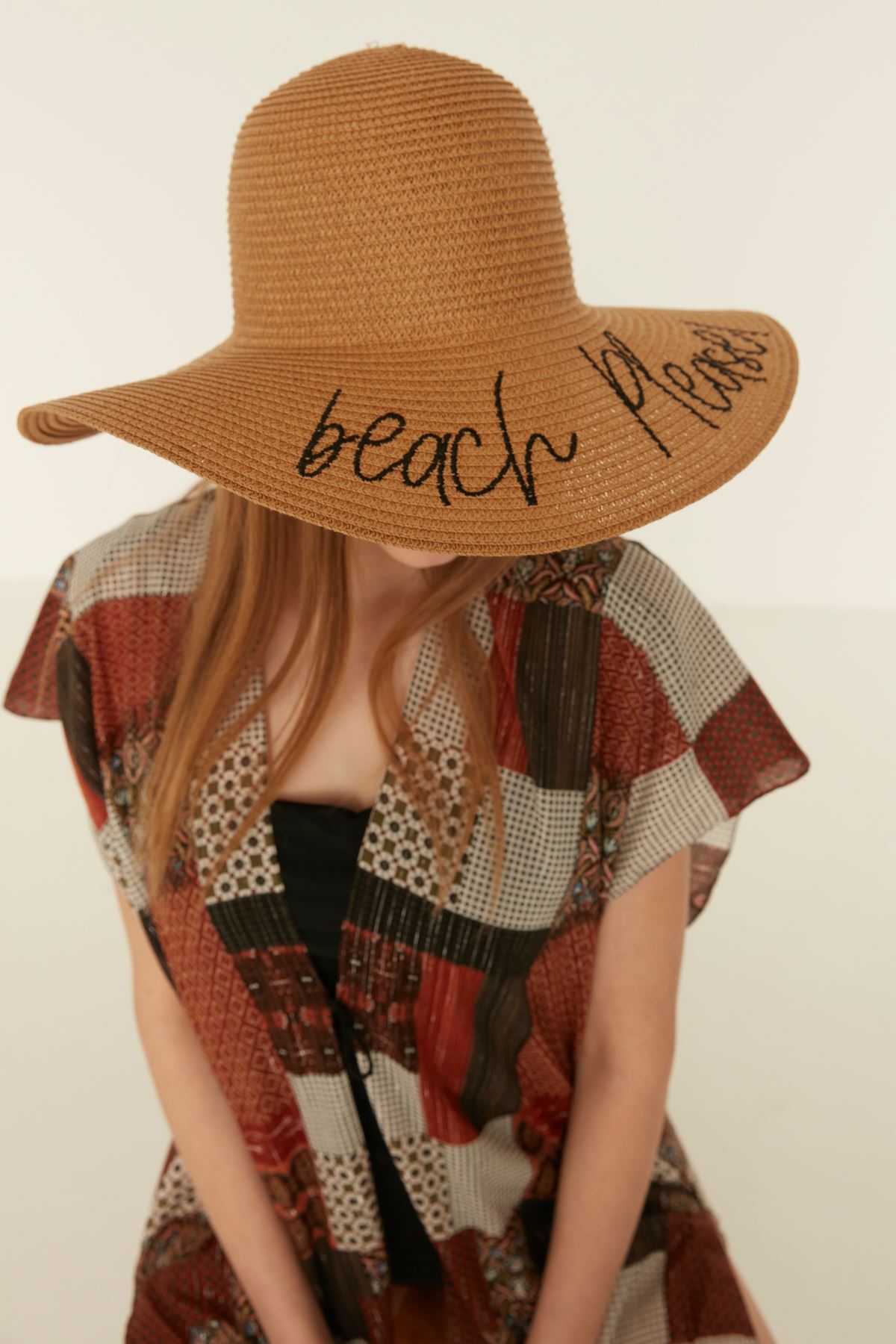 Beach Please Yazılı Hasır Kloş Şapka-Camel