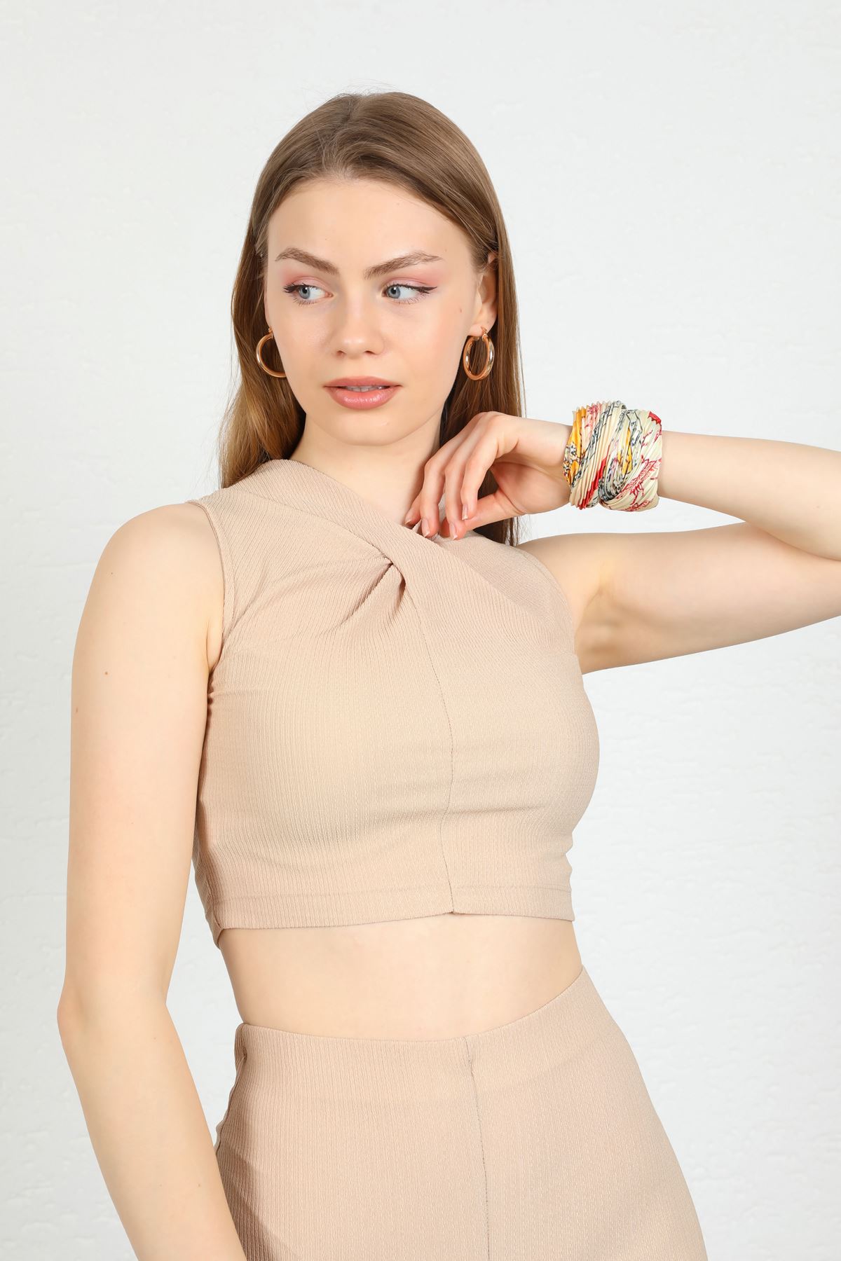 Ocean Mesh Fabric Collar Detail Women Crop-Biscuit