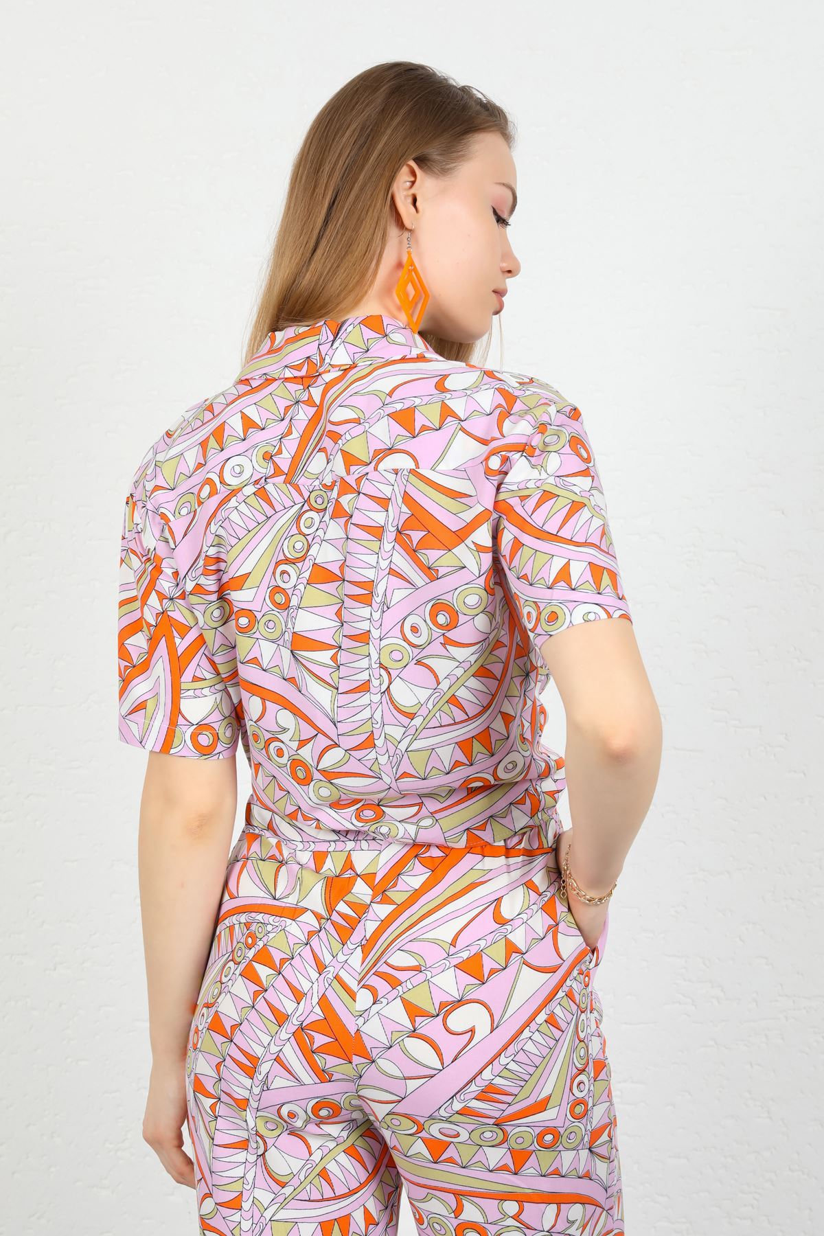 Viscon Fabric Geometric Pattern Women Crop Shirt-Lilac