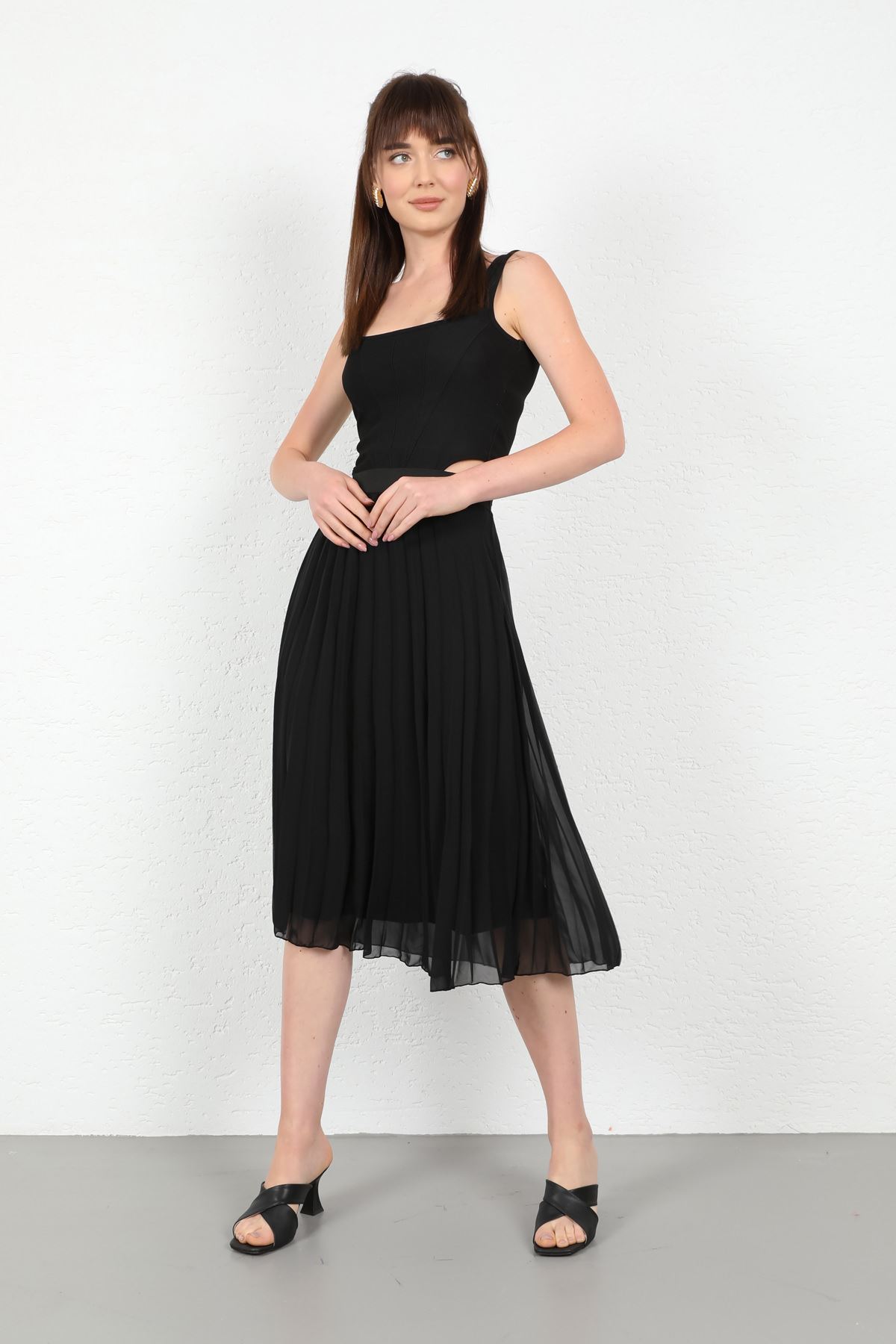 Chiffon Fabric Midi Comfy Fit Pleated Women'S Skirt - Black