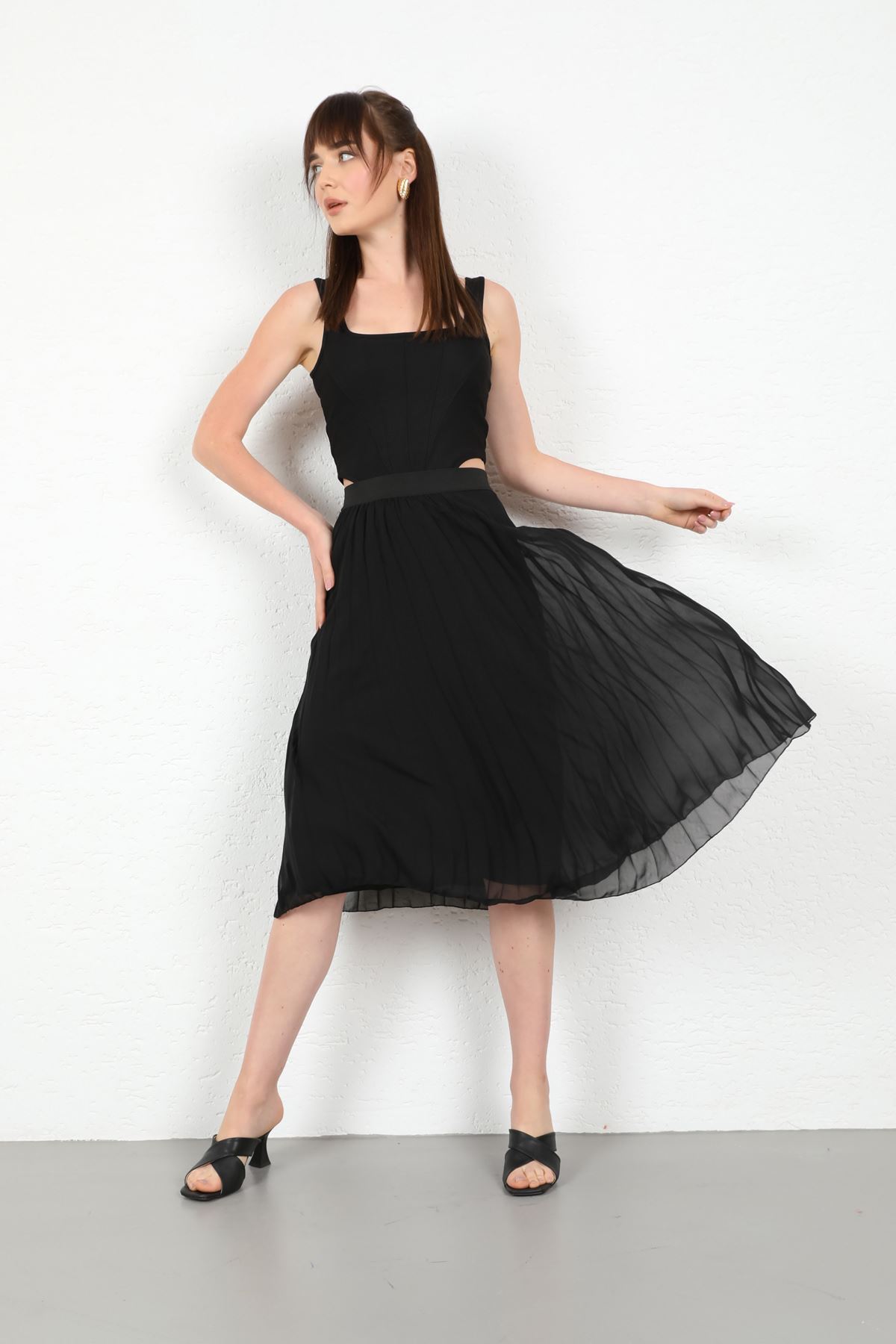 Chiffon Fabric Midi Comfy Fit Pleated Women'S Skirt - Black