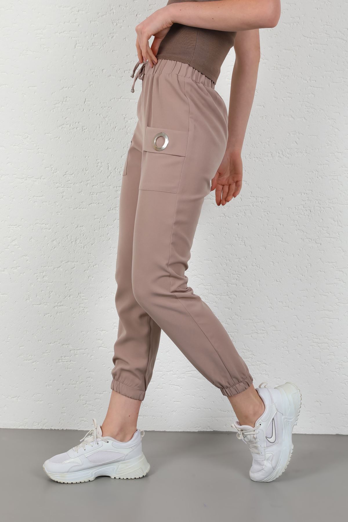 Licra Fabric Ankle Length Elastic Waist Jogger Women'S Trouser - Chanterelle 