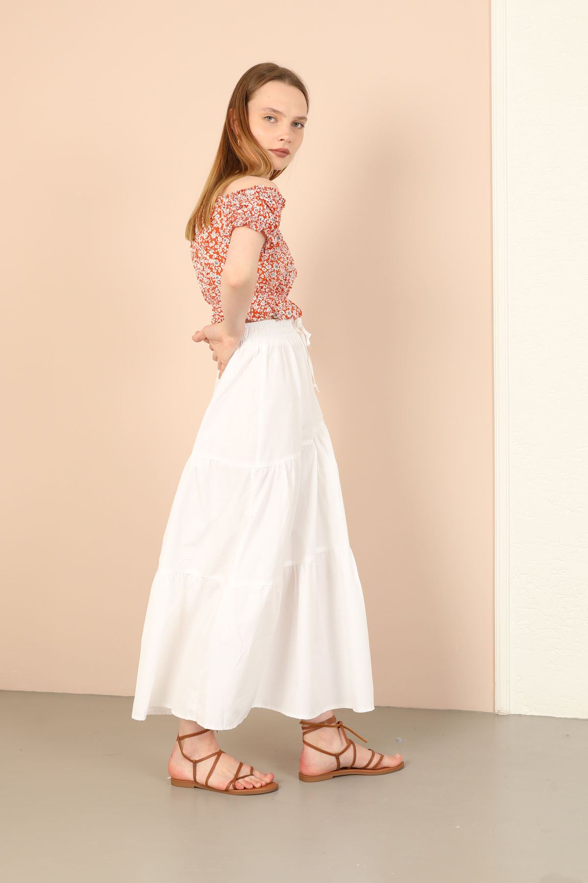 Мягкая ткань длинный широкий юбка с резином - Белый