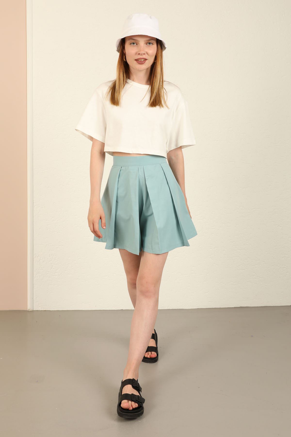 Woven Fabric Wide Pleated Mini Skirt - Mint