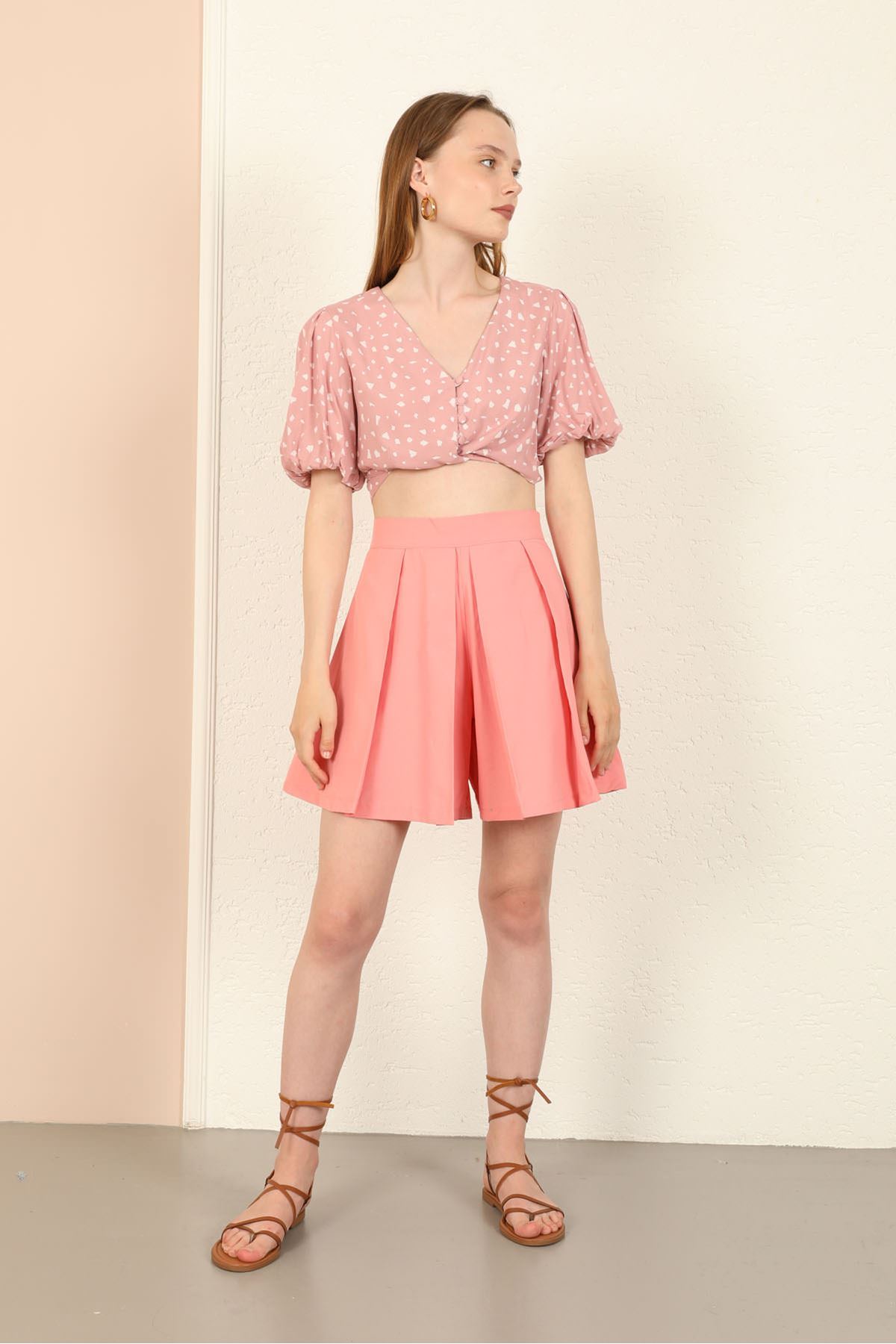 Woven Fabric Wide Pleated Mini Skirt - Light Pink