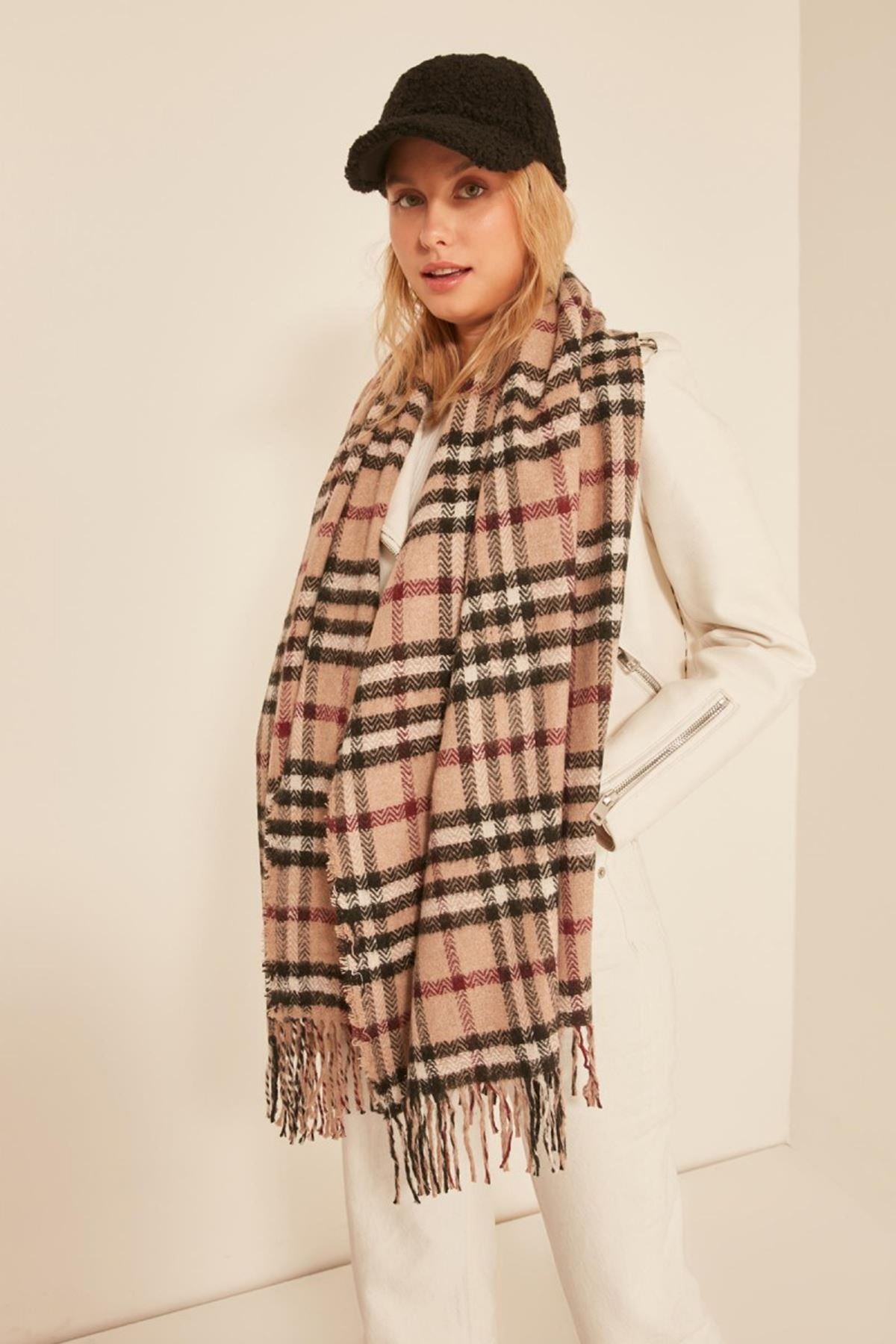 Soft Textured Tassel Detail Thick Women's Shawl-Light Brown