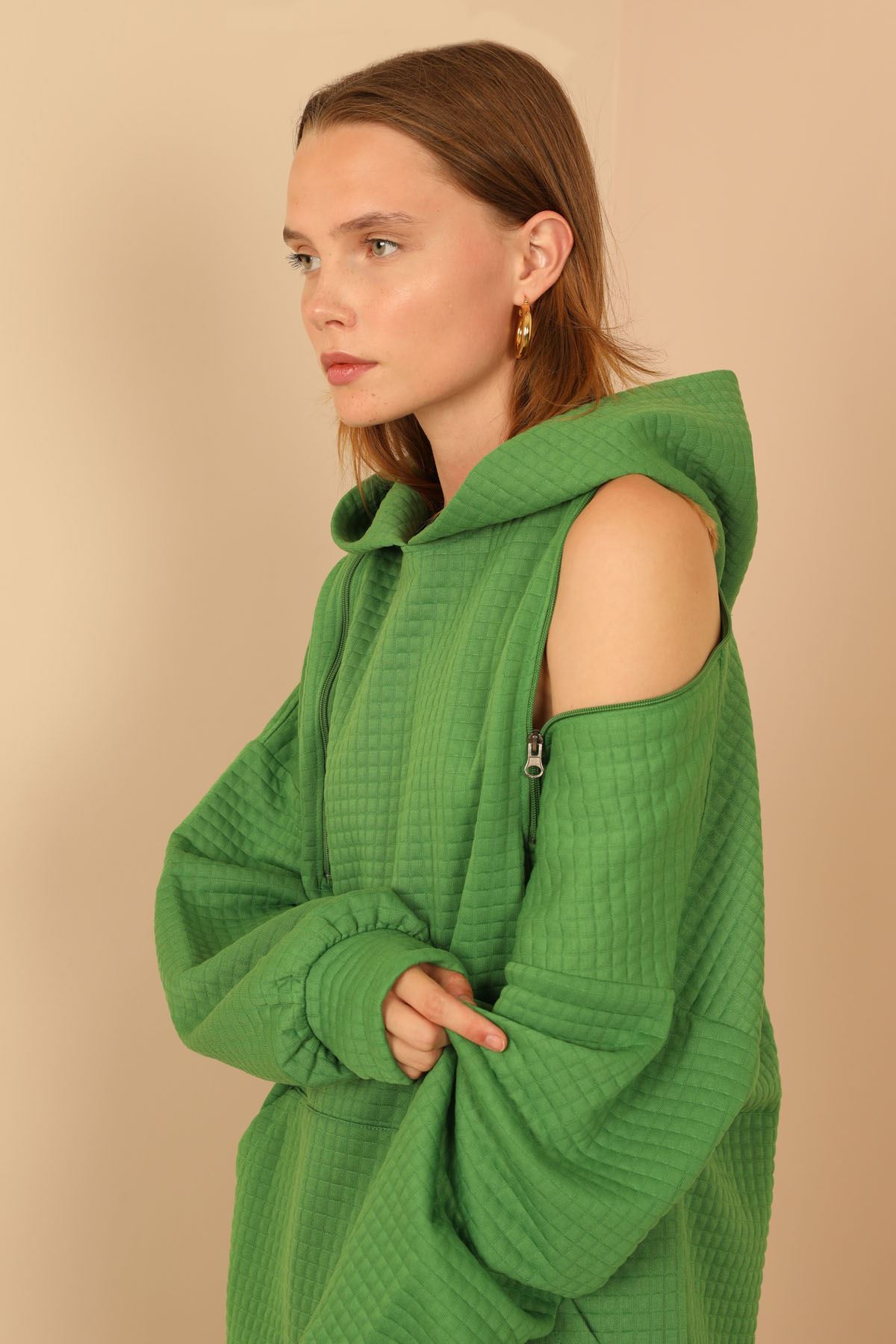 Petek Kumaş Uzun Kol Kapüşonlu Fermuar Detaylı Kadın Sweatshirt-Yeşil