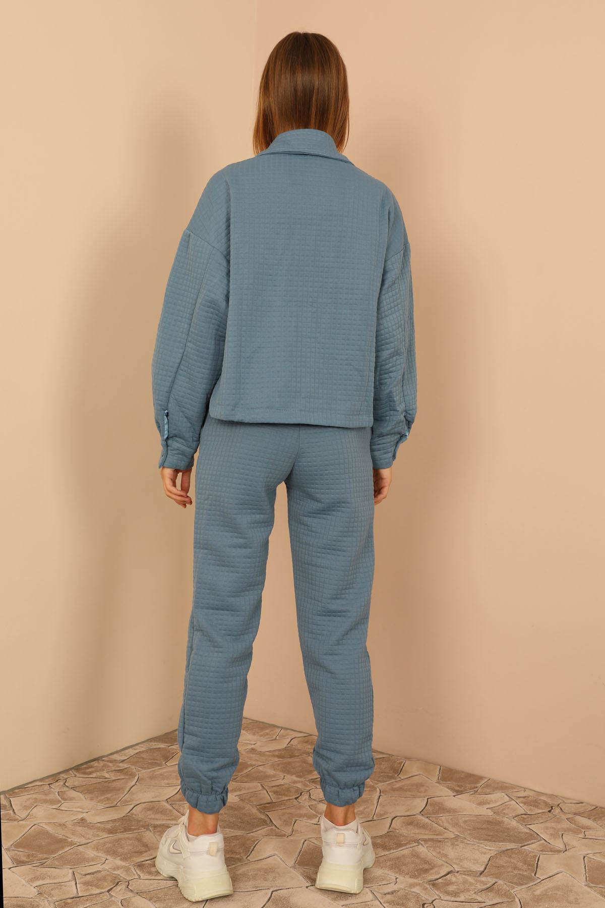 Quilted Fabric Long Sleeve Shirt Collar Hip Height Oversize Button Up Women Jacket - Blue