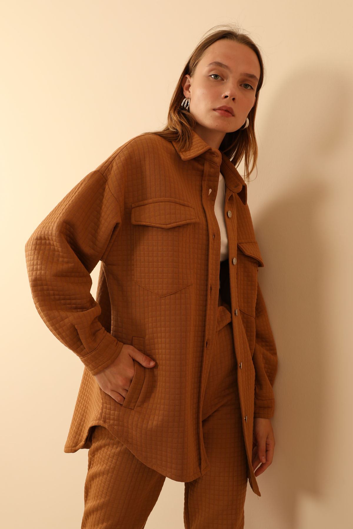 Quilted Fabric Shirt Collar Below Hip Oversize Buttoned Women Jacket - Light Brown