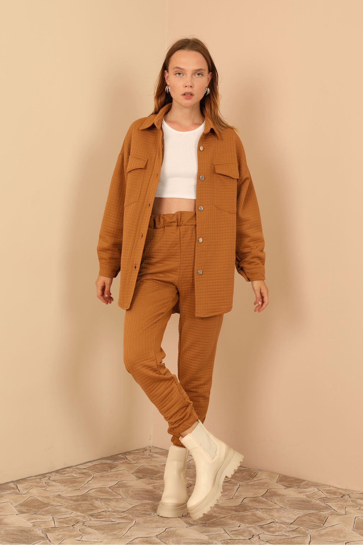 Quilted Fabric Shirt Collar Below Hip Oversize Buttoned Women Jacket - Light Brown