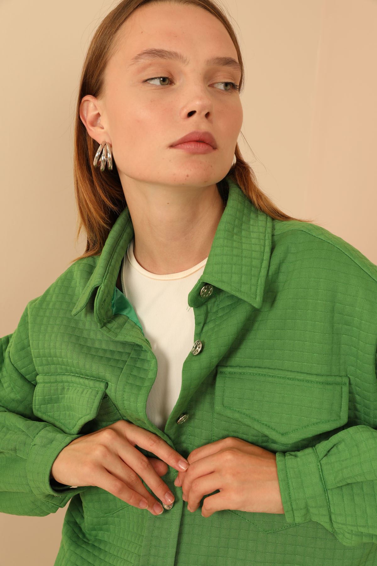 Quilted Fabric Shirt Collar Below Hip Oversize Buttoned Women Jacket - Green