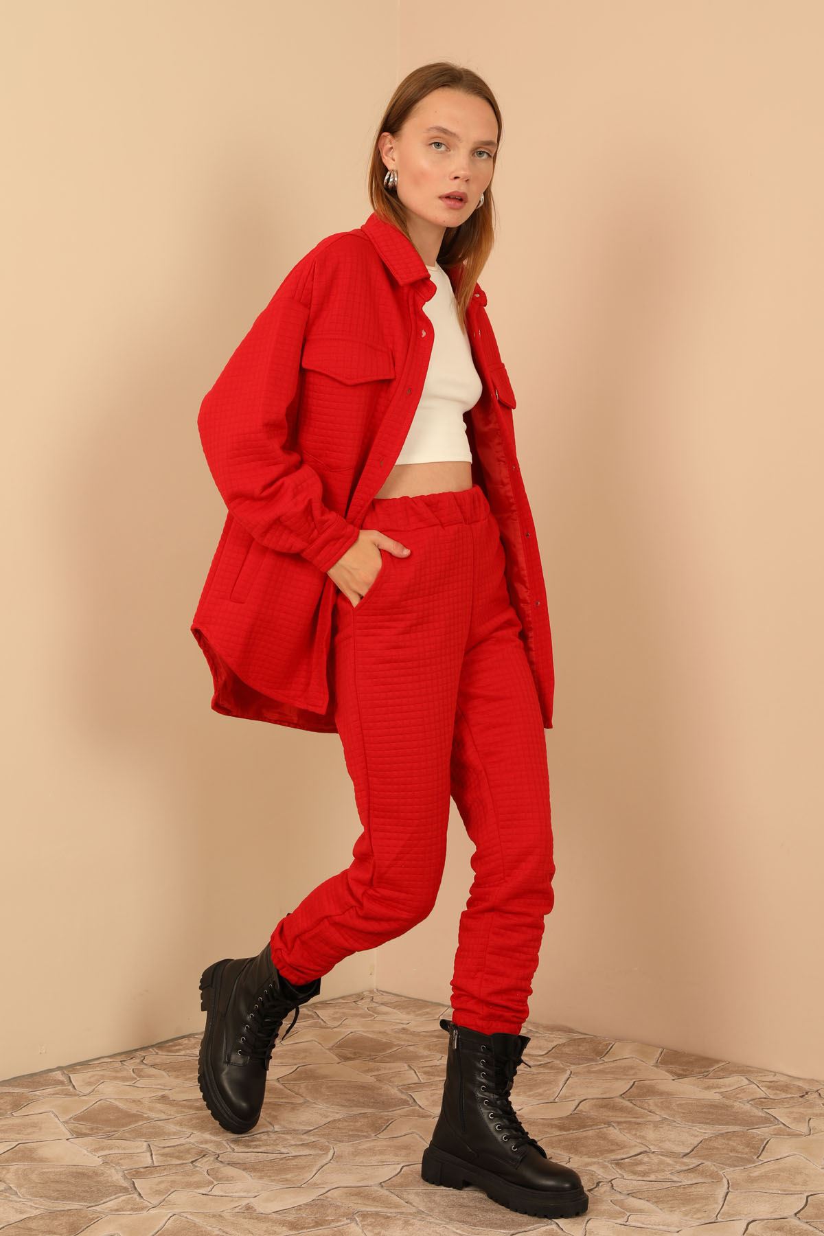 Стеганый ткань длинный рукав с капюшоном Женские брюки - Kрасный