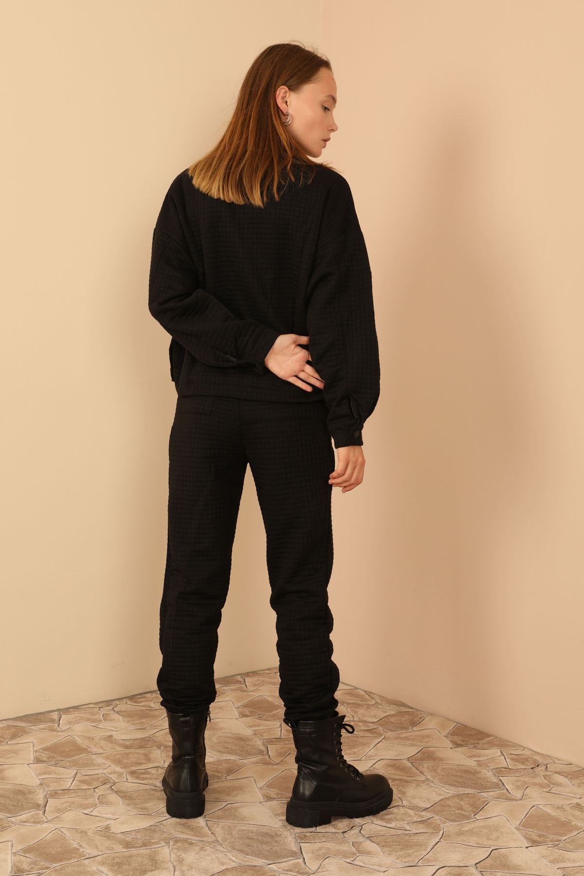 Quilted Fabric Long Sleeve Below The Hips Oversize Women'S Trouser - Black