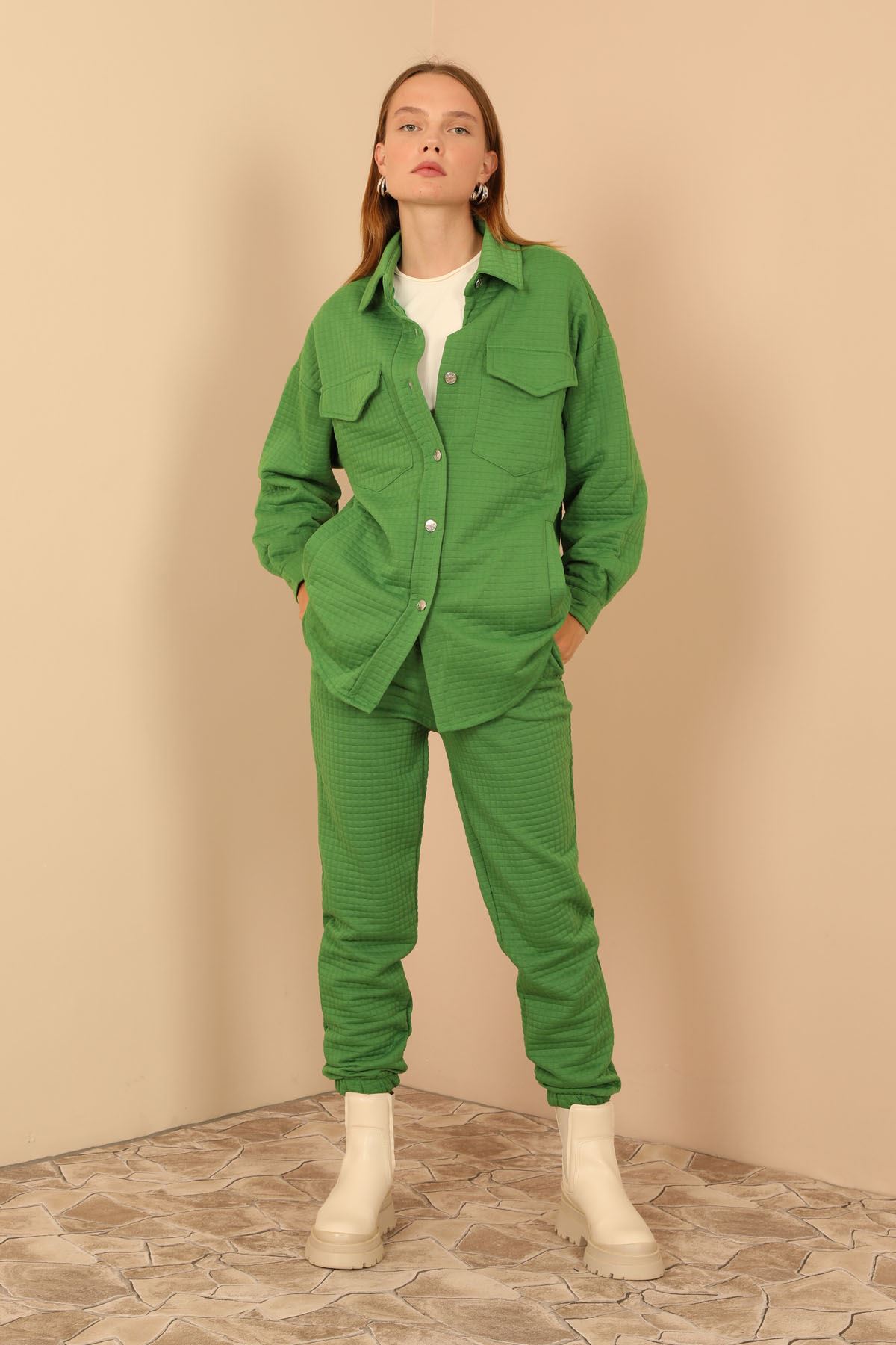 Quilted Fabric Long Sleeve Below The Hips Oversize Women'S Trouser - Green