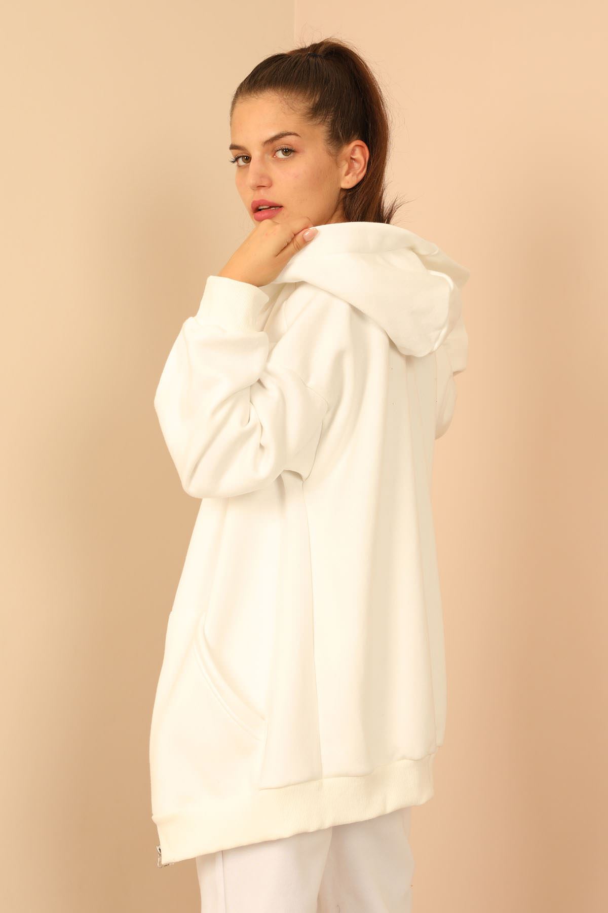 Third Knit With Wool İnside Fabric Hooded Below Hip Oversize Women Sweatshirt With Zip - White