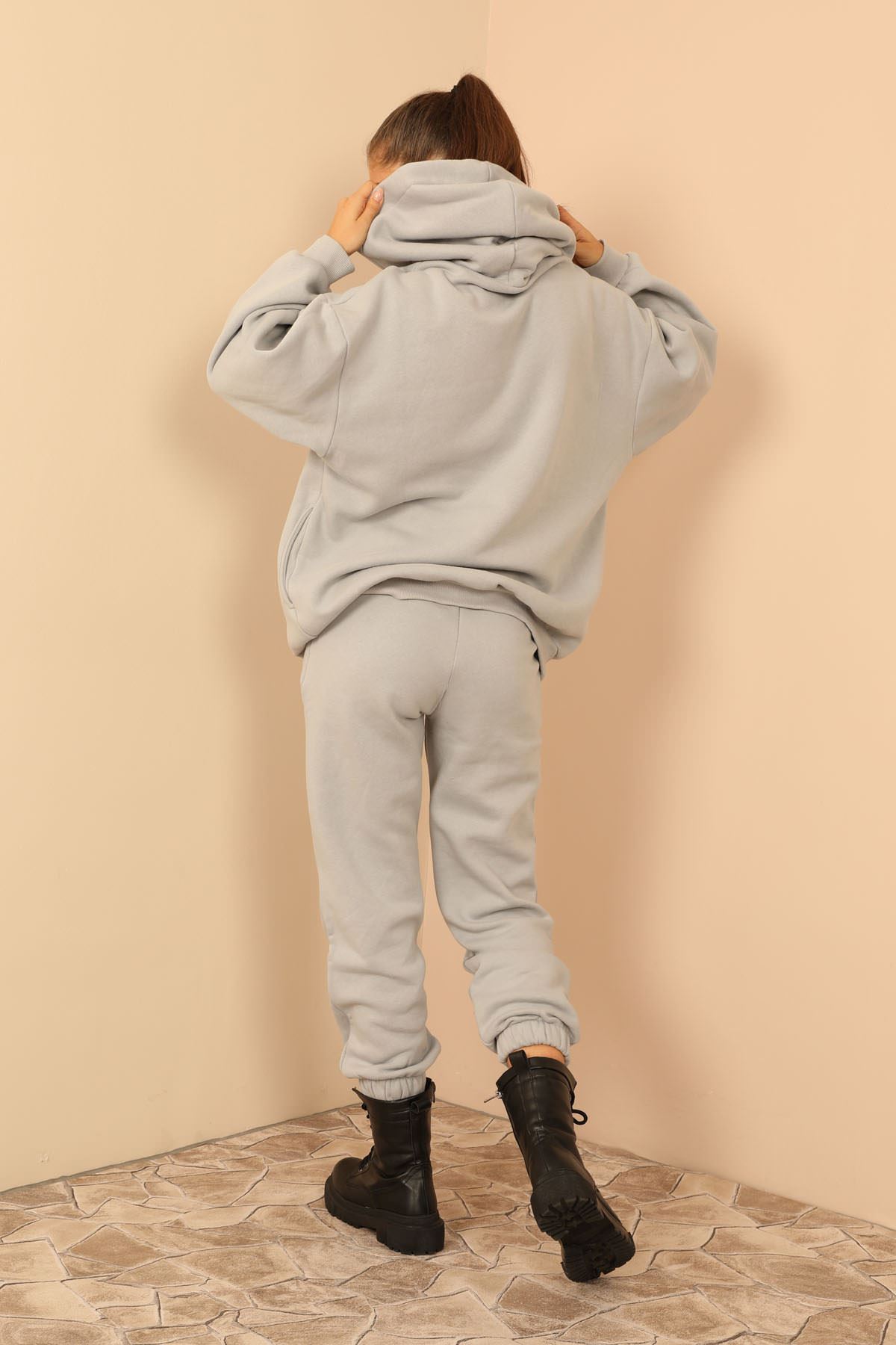 Şardonlu 3 İplik Kumaş Uzun Kol Basen Boy Kadın Sweatshirt-Gri