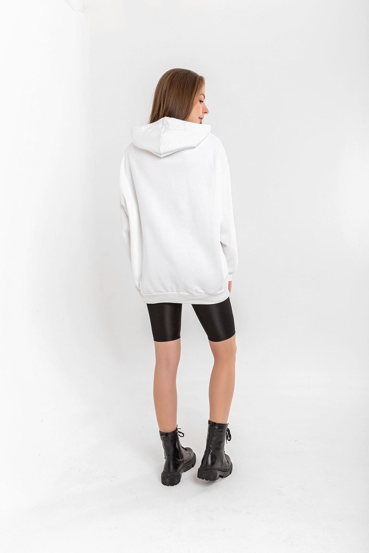 Şardonlu 3 İplik Kumaş Uzun Kol Basen Boy Kadın Sweatshirt-Beyaz