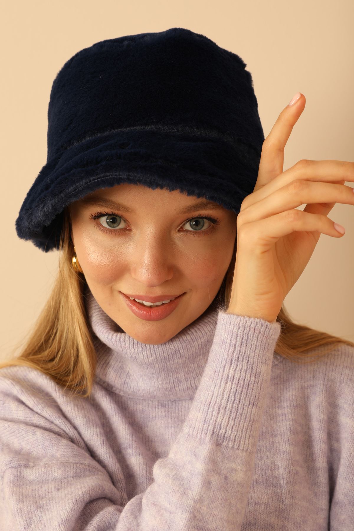 Plush Fabric Women's Bucket Hat-Navy