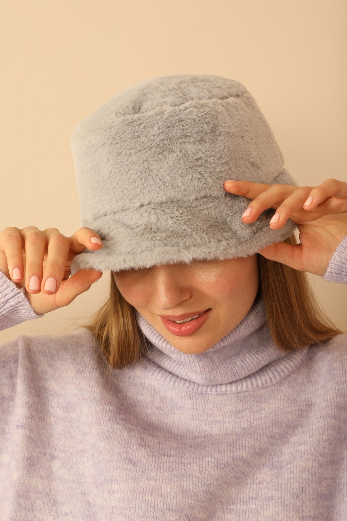 Plush Fabric Women's Bucket Hat-Grey