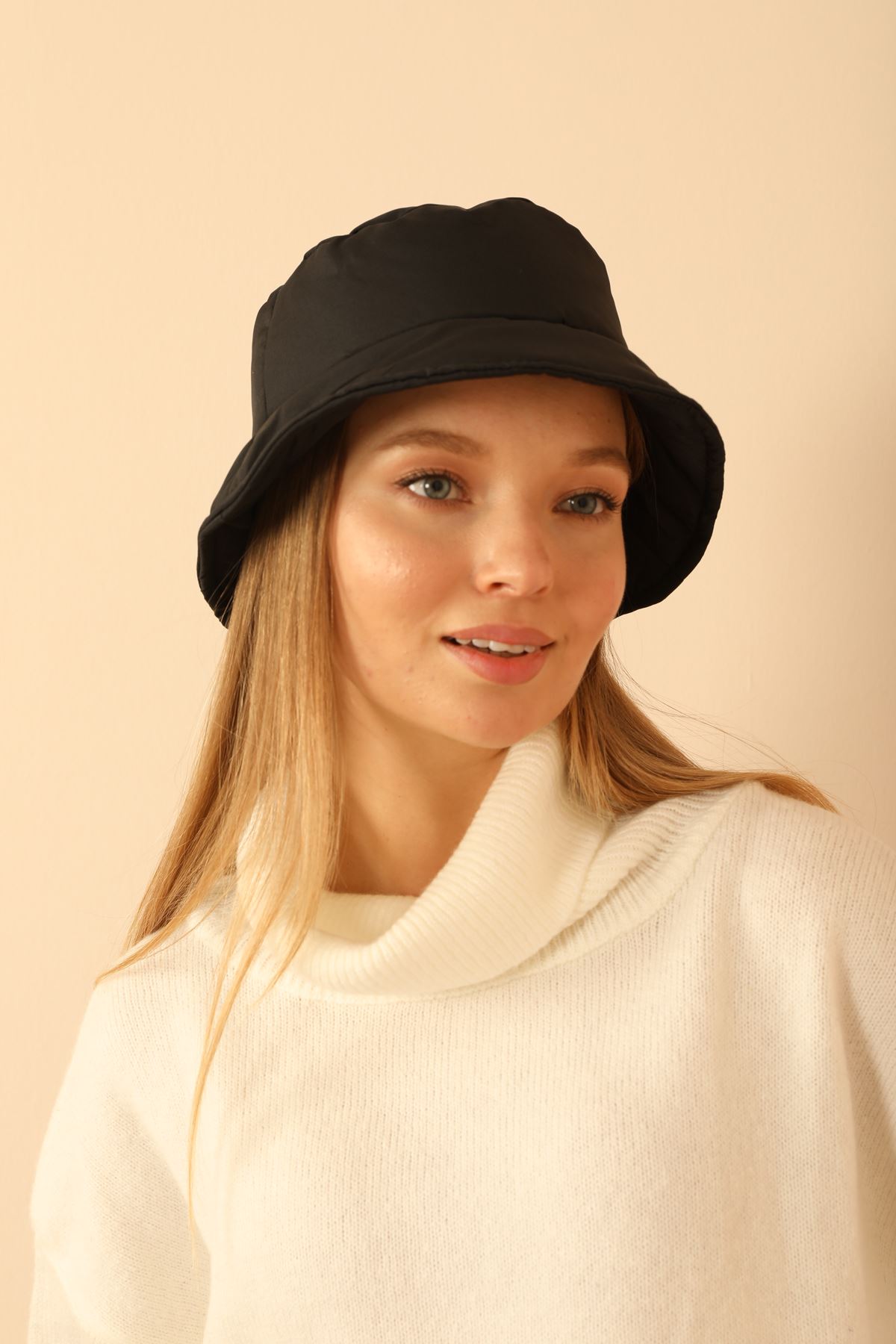 Waterproof Quilted Fabric Bucket HatBlack
