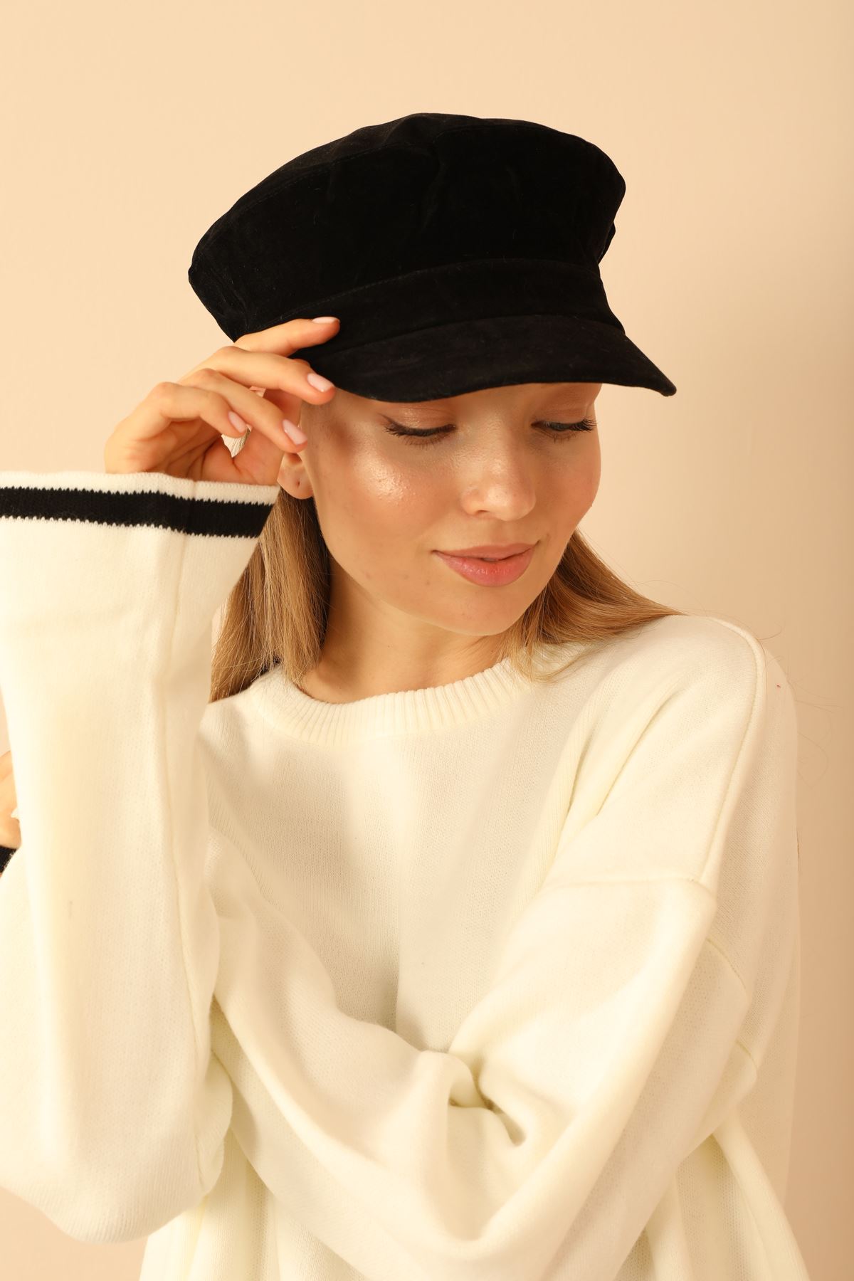 Süet Kadın Kasket-Siyah