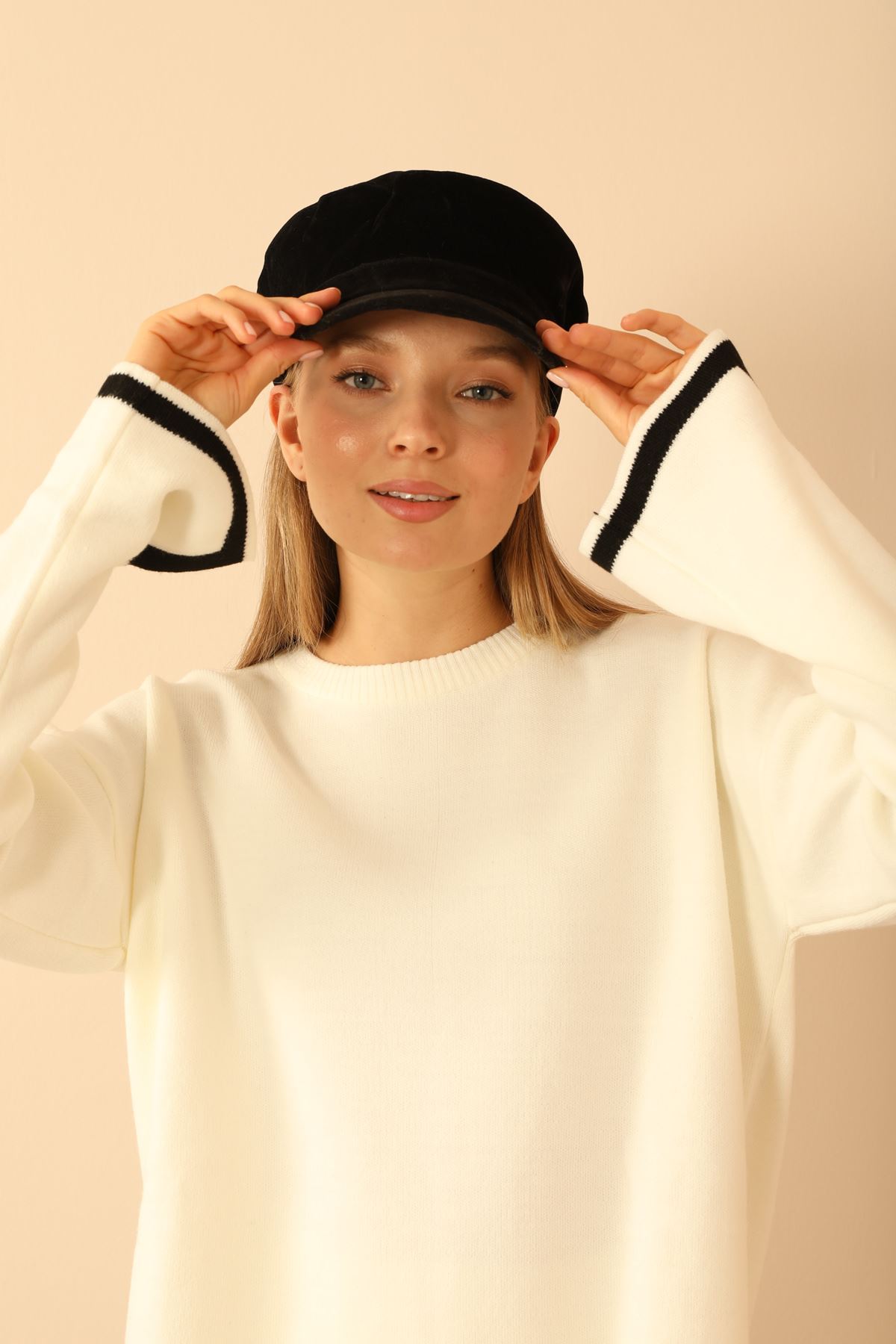 Süet Kadın Kasket-Siyah