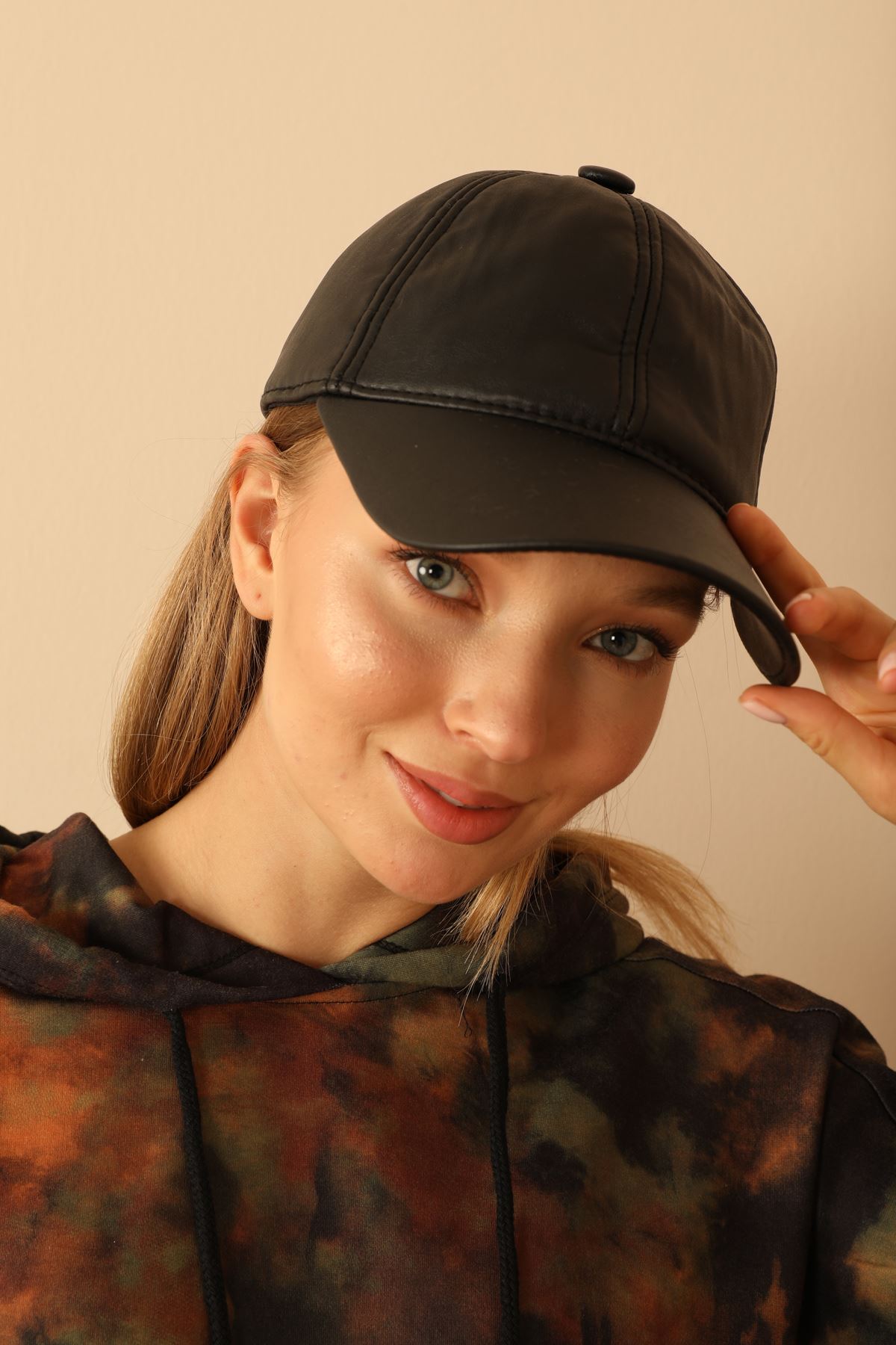 Женская кожаная кепка из искусственной ткани-Чёрный