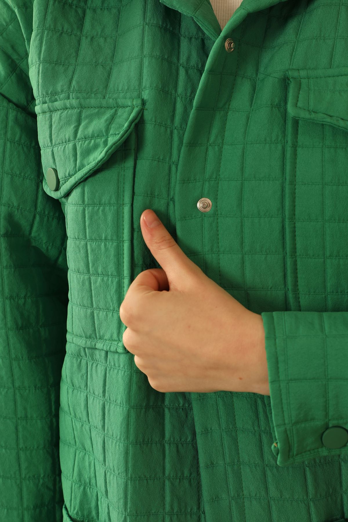 Jakar Kumaş Büyük Kare Uzun Oversize Kadın Gömlek-Yeşil