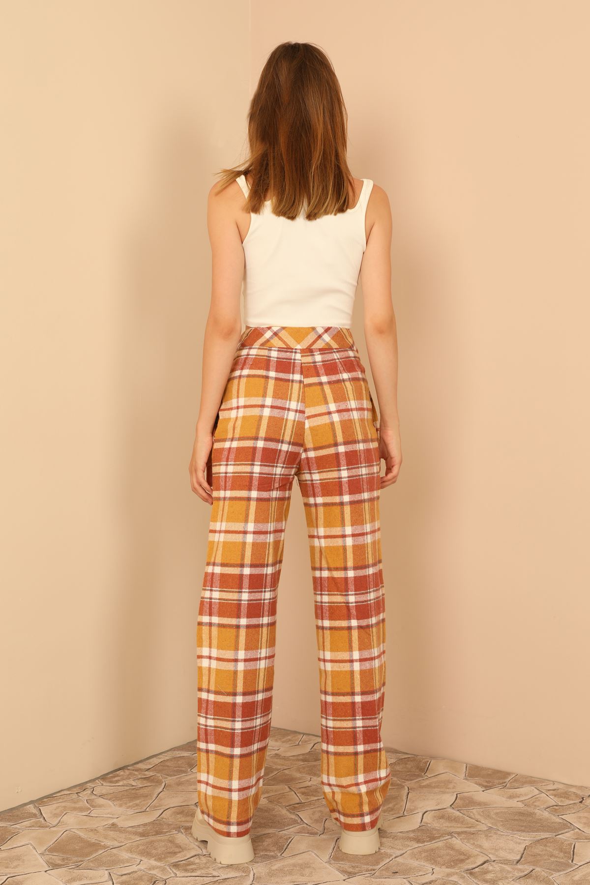 Plaid Fabric Comfy Fit Women'S Trouser - Light Brown