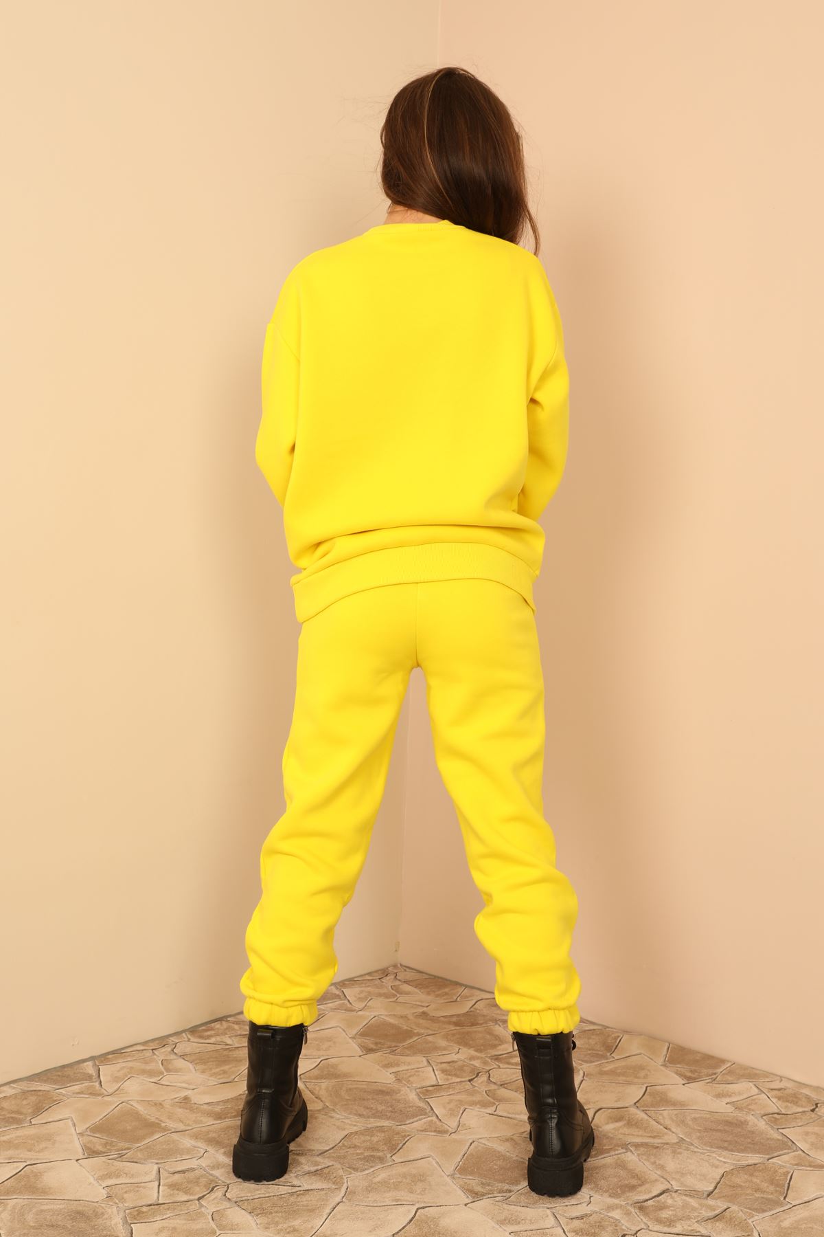 سويت شيرت قماش 3 خيوط ثقيلة ذراع طويلة تحت الحوض حجم كبير - اصفر