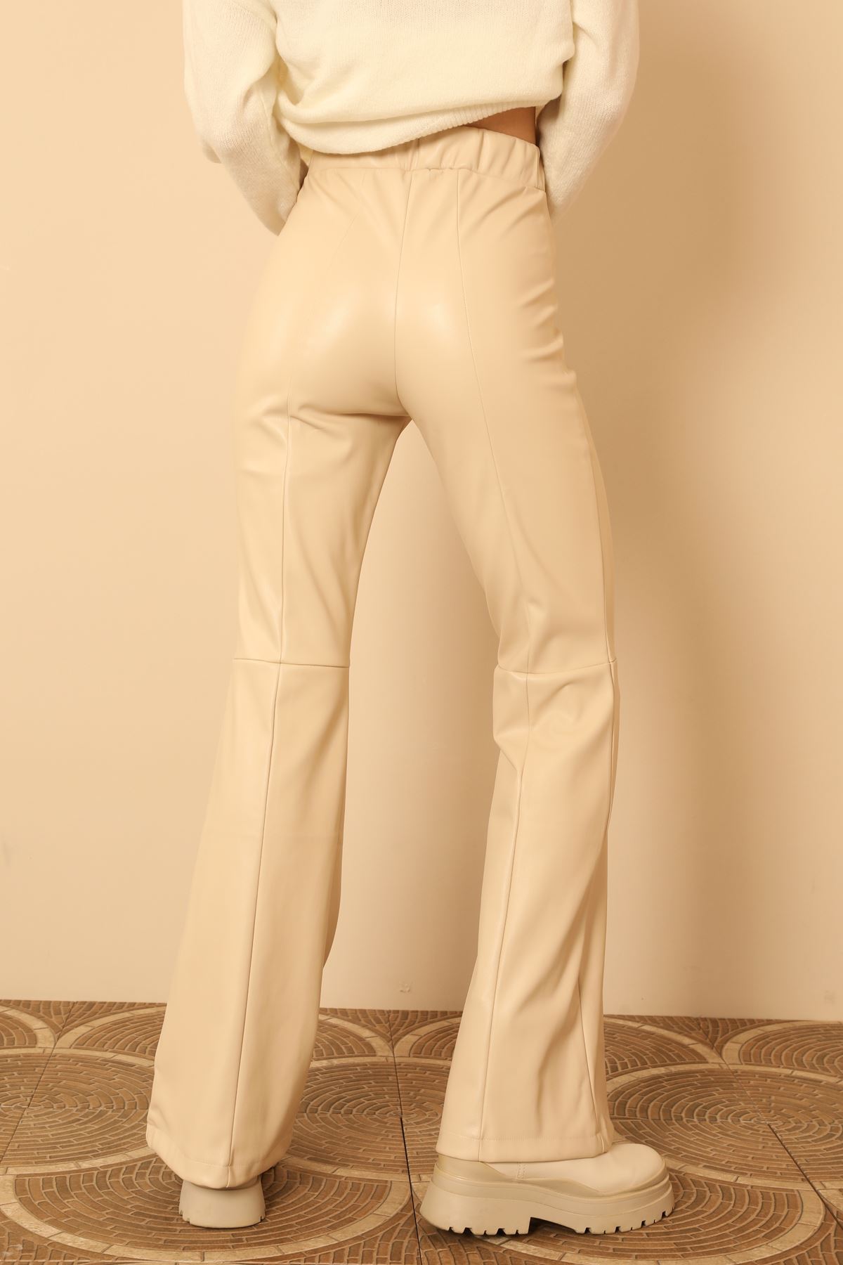 Deri Kumaş Uzun Boy Skinny Fit İspanyol Kadın Pantolon-Bej