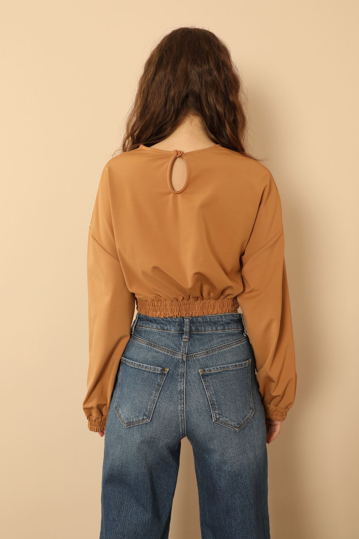 Акваланг ткань с круглым вырезом оверсайз женская блузка - Светло коричневый