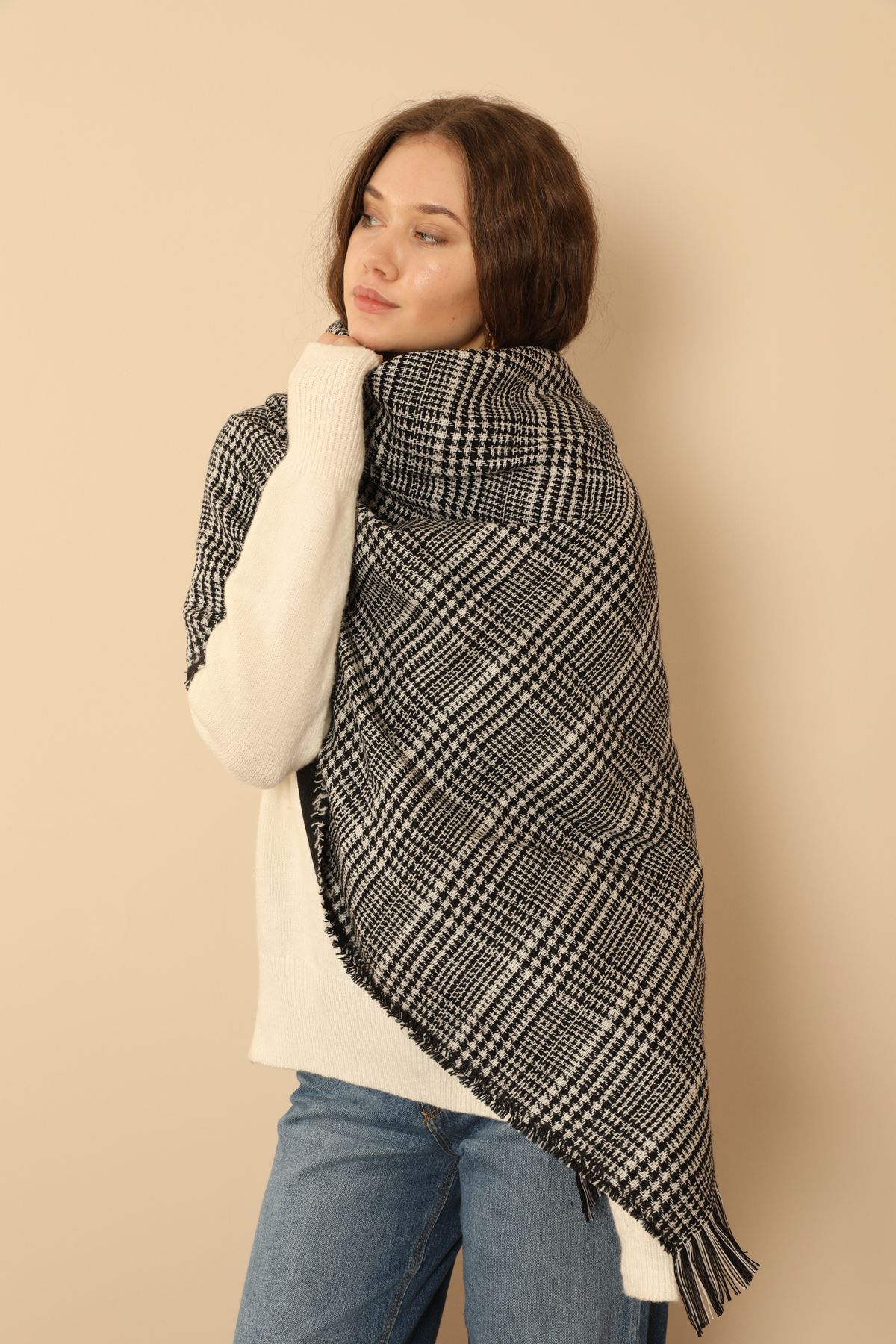 Double Side Plaid Pattern Women Scarf-Black