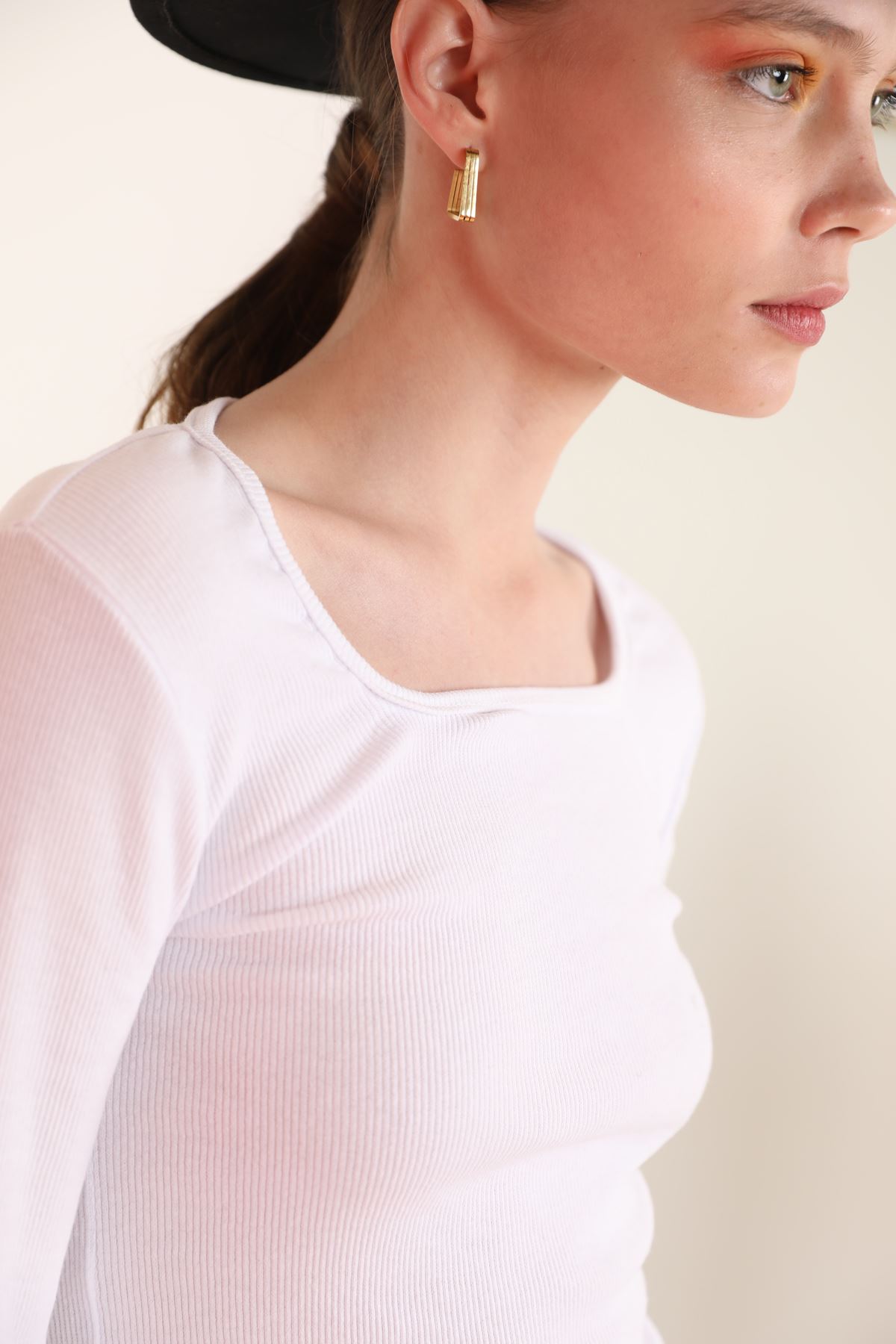 Kaşkorse Kumaş U Yaka Uzun Kol Kadın  Bluz-Ekru