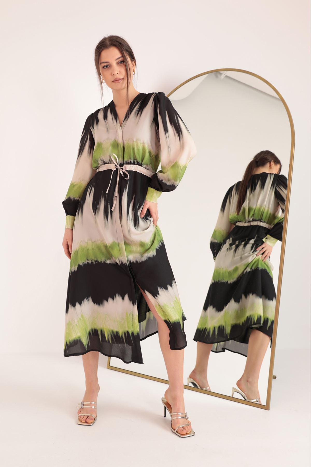 Krep Kumaş Batik Geçişli Beli Tünel Espirili Midi Kadın Elbise-Yeşil