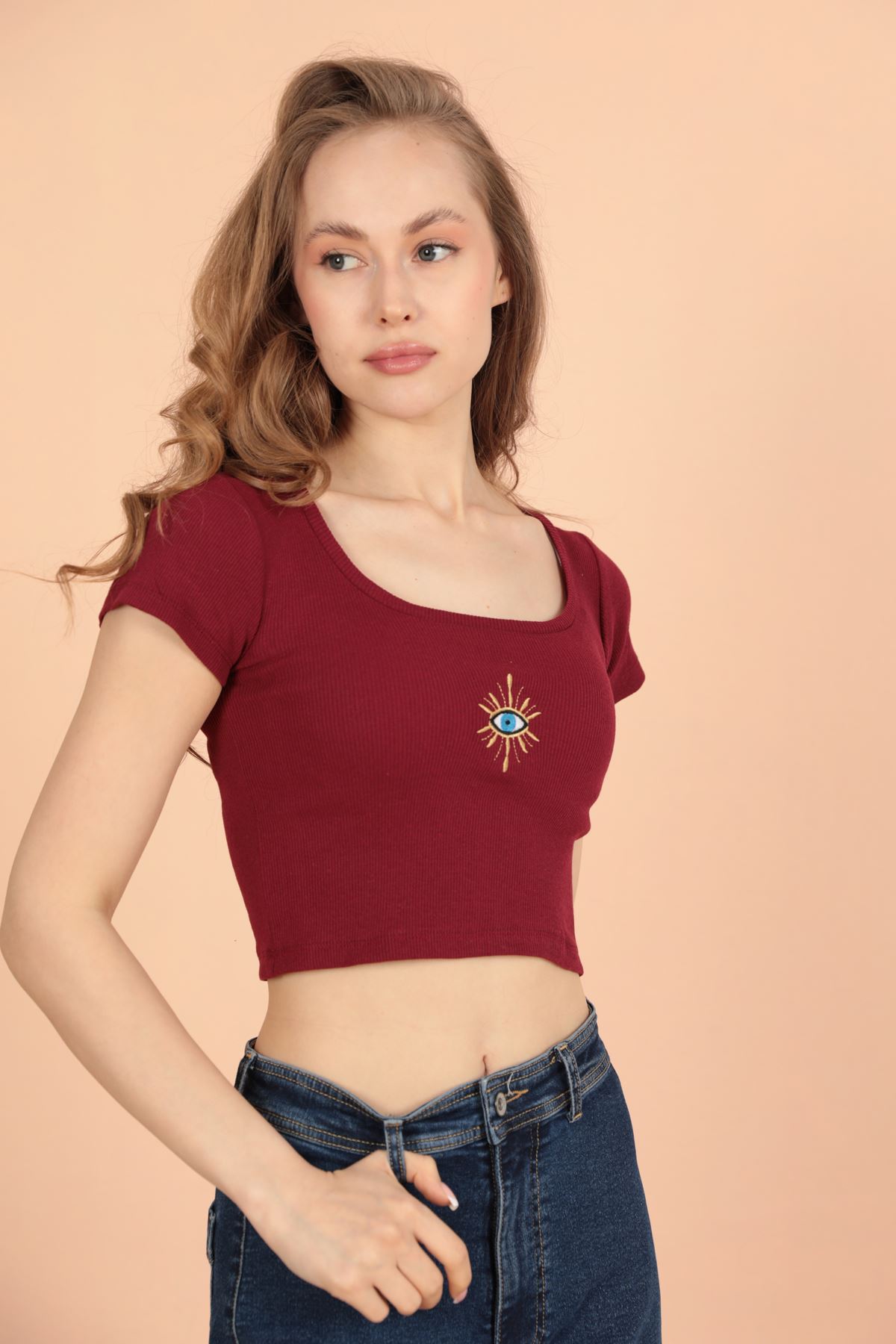 Göz Nakışlı Kısa Kol Kaşkorse Crop-Bordo
