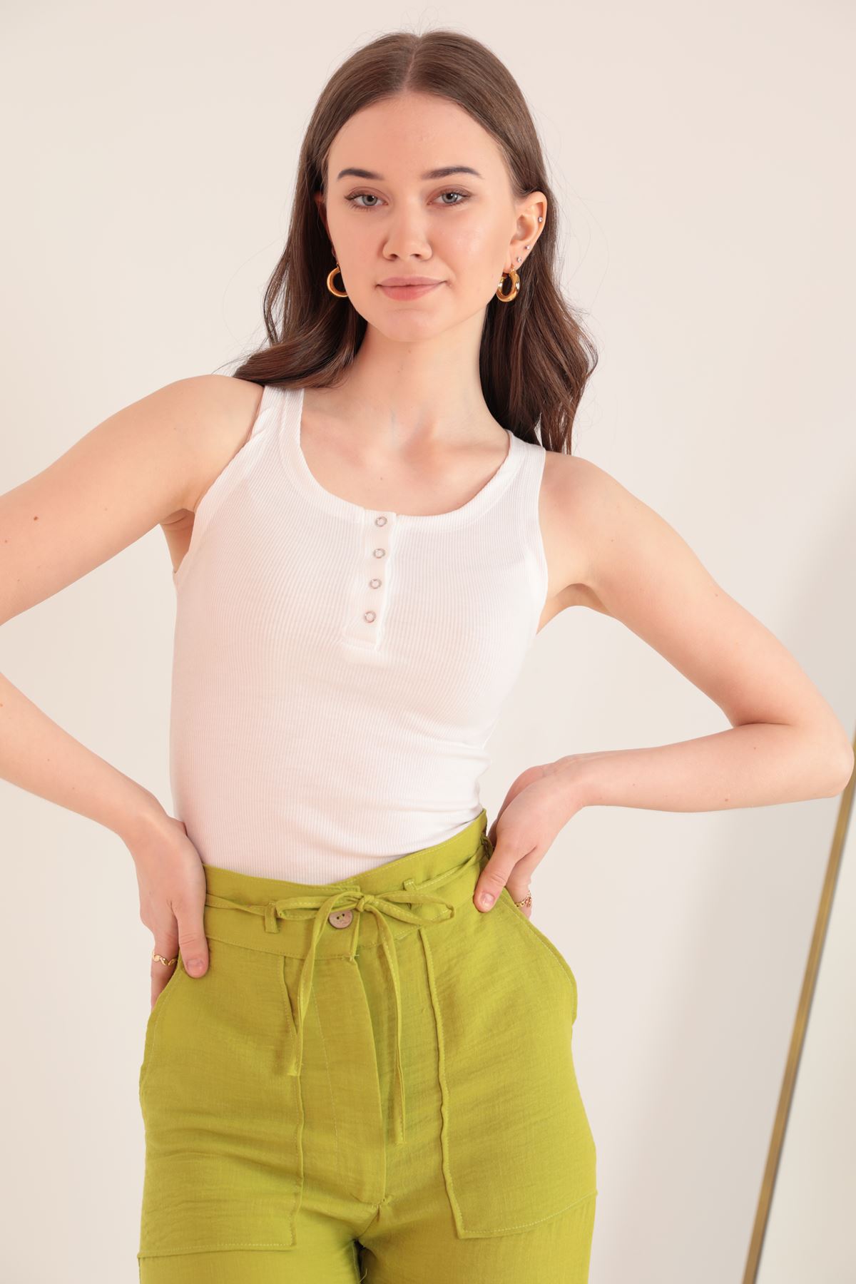 Kaşkorse Kumaş Önü Çıtçıt Detay Kadın Bluz-Ekru