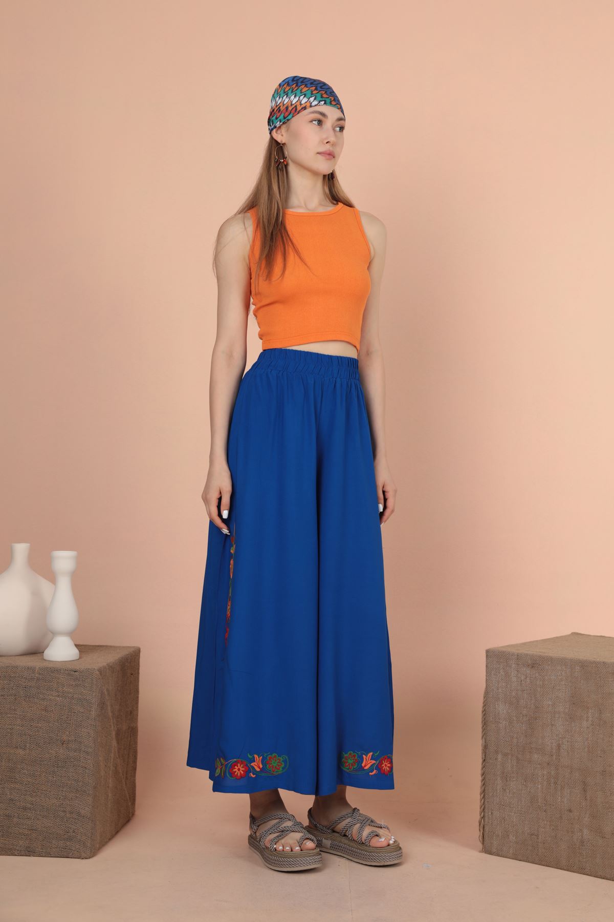 Floral Embroidered Viscose Elastic Trousers-Royal