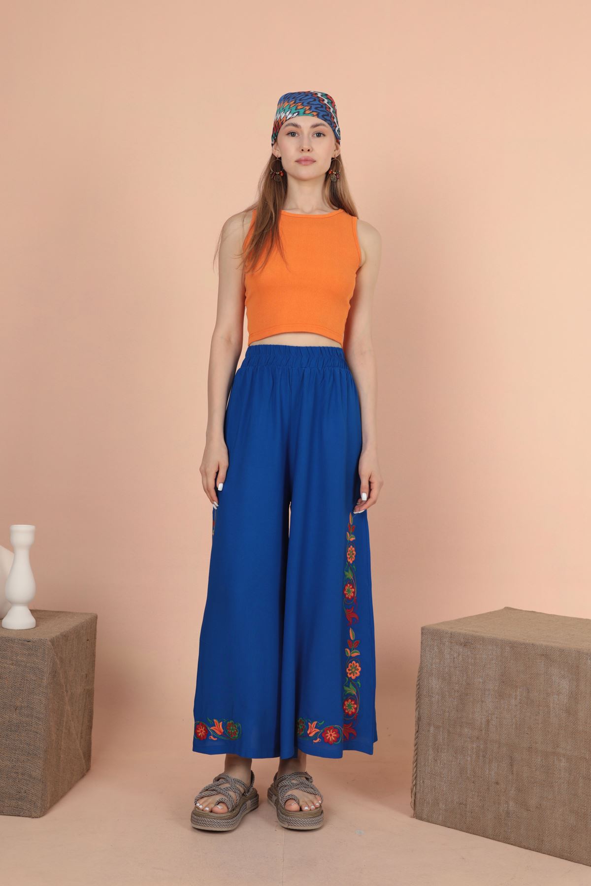 Floral Embroidered Viscose Elastic Trousers-Royal