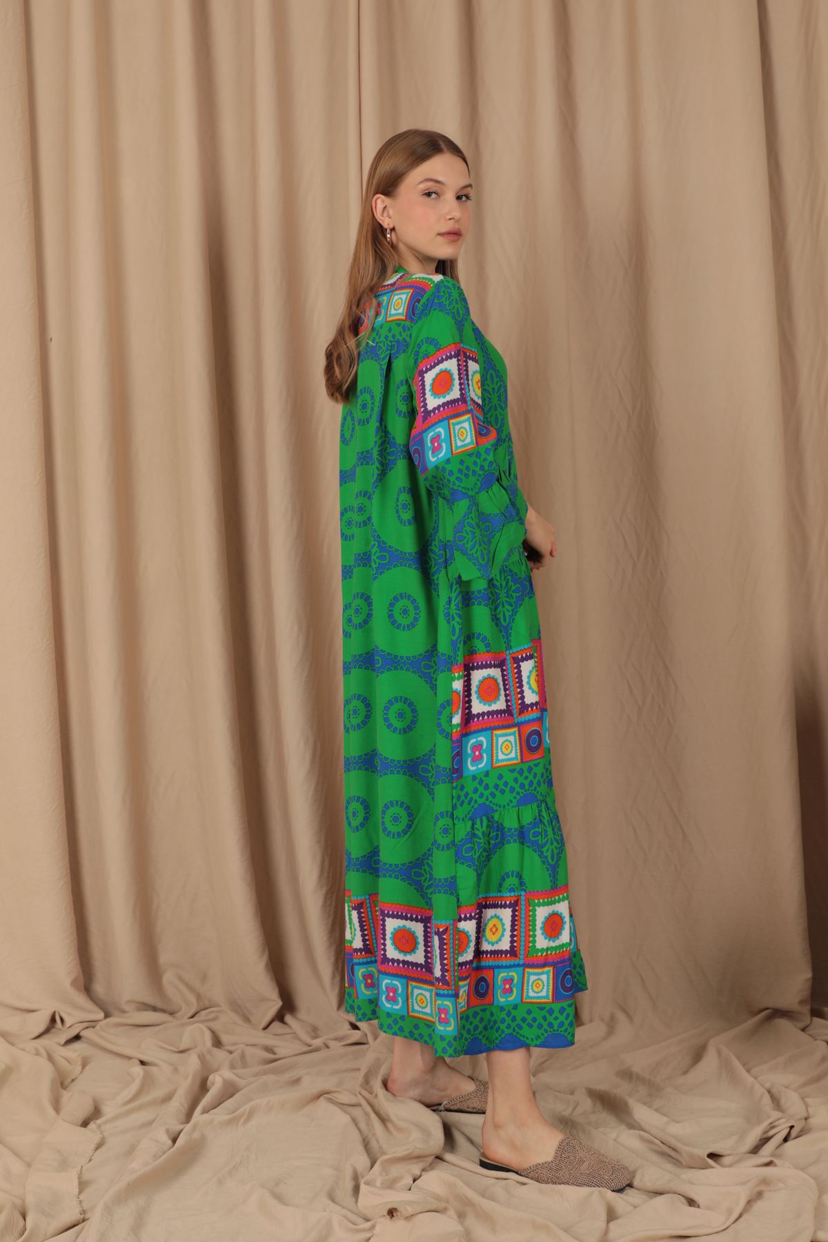 Viskon Empirme Kumaş Hakim Yakalı Düğmeli Kadın Elbise-Yeşil