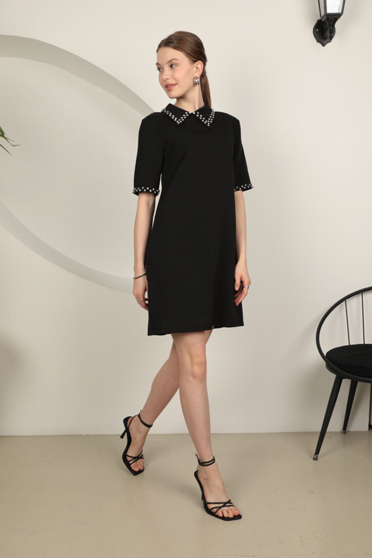 Atlas Kumaş Yakası Taşlı Kadın Elbise-Siyah---
